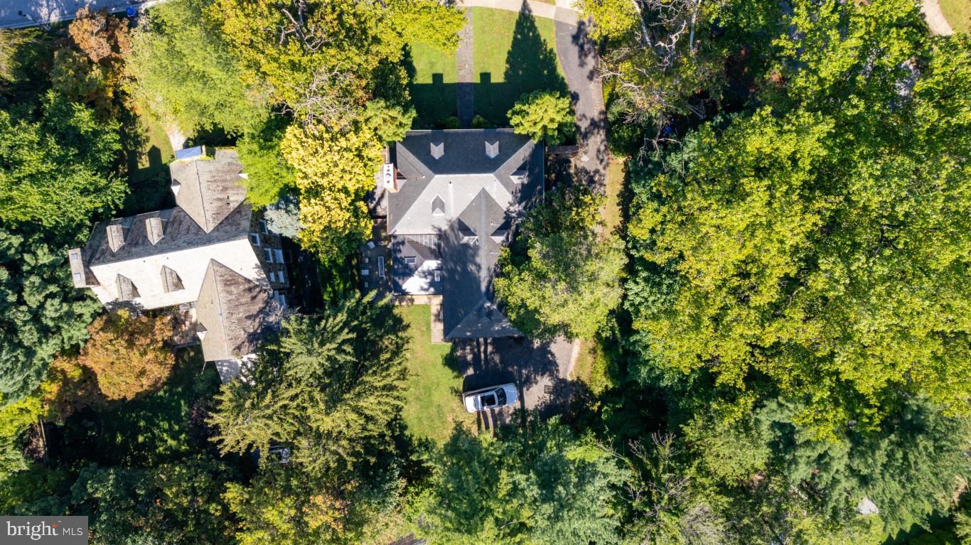 3609 Greenway