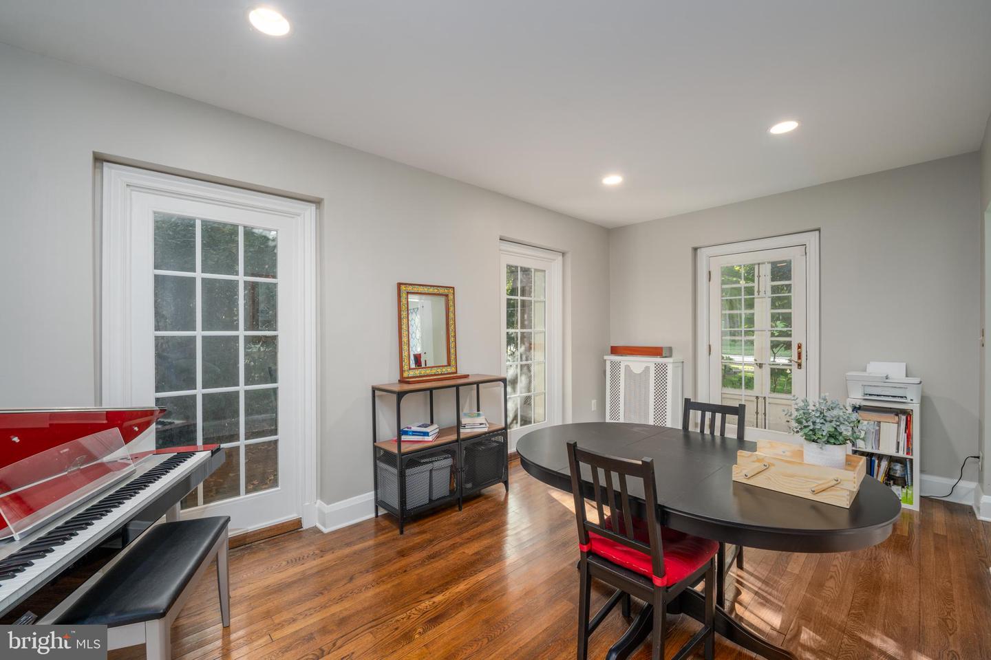 3609 Greenway