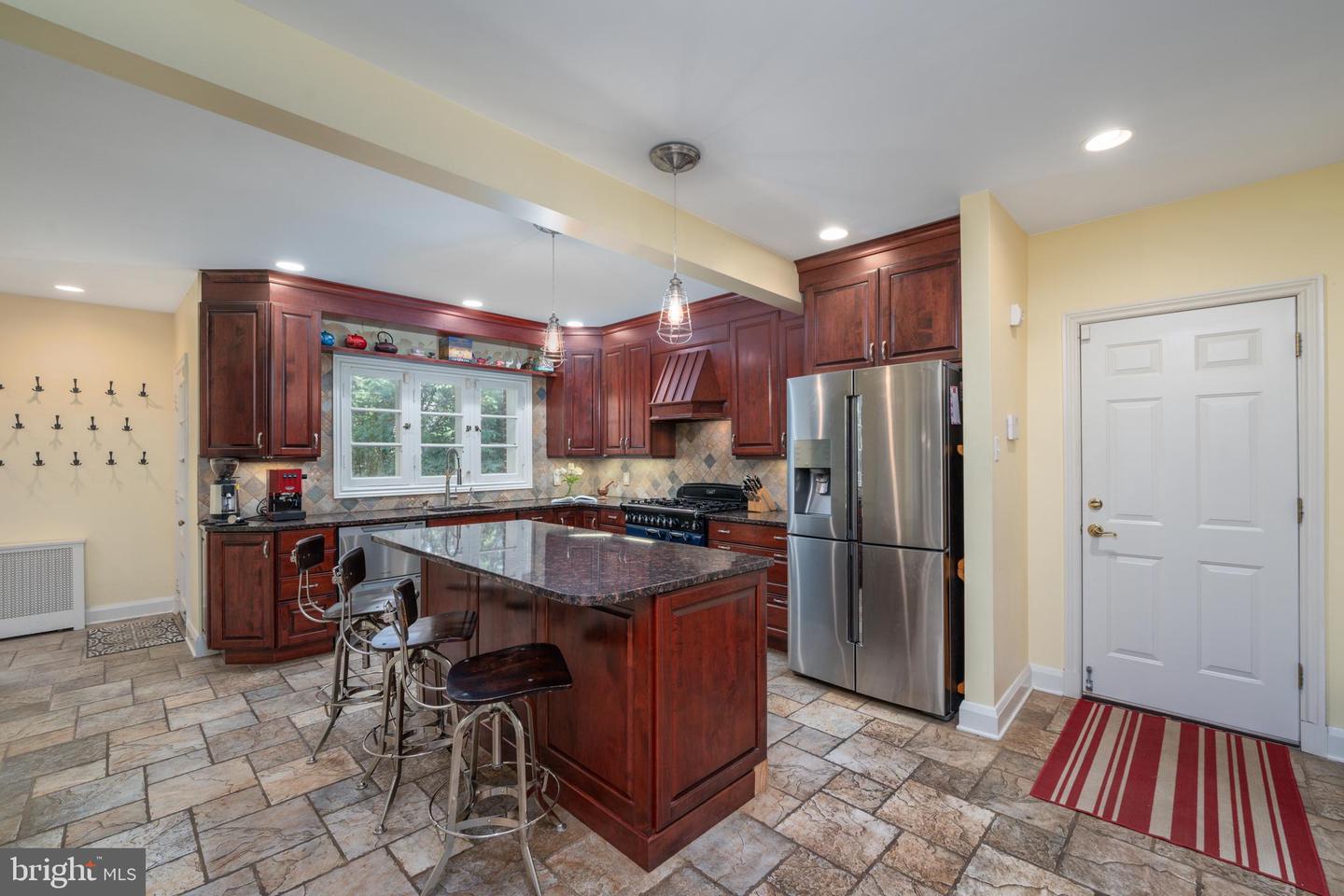 3609 Greenway
