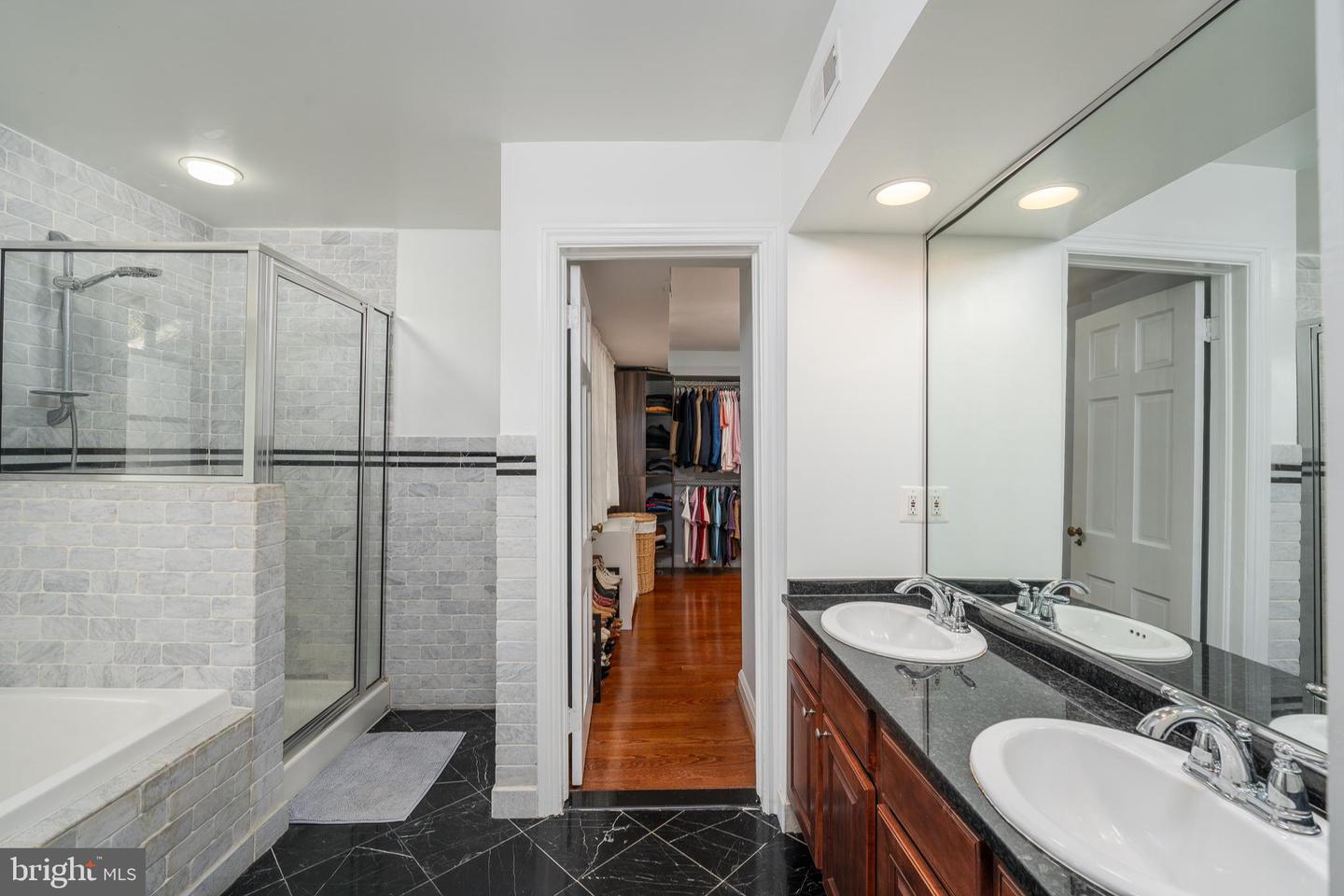 3609 Greenway