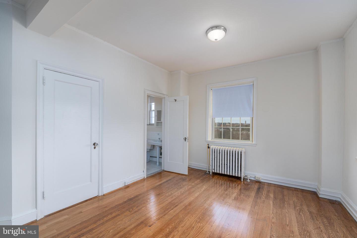 100 UNIVERSITY PKWY #2D