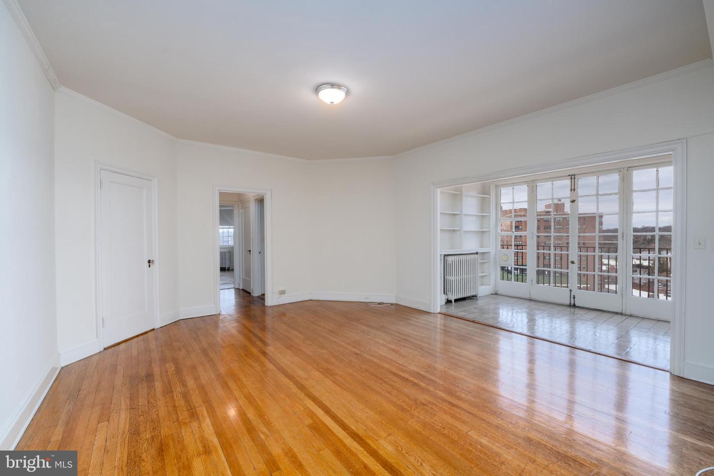100 UNIVERSITY PKWY #2D