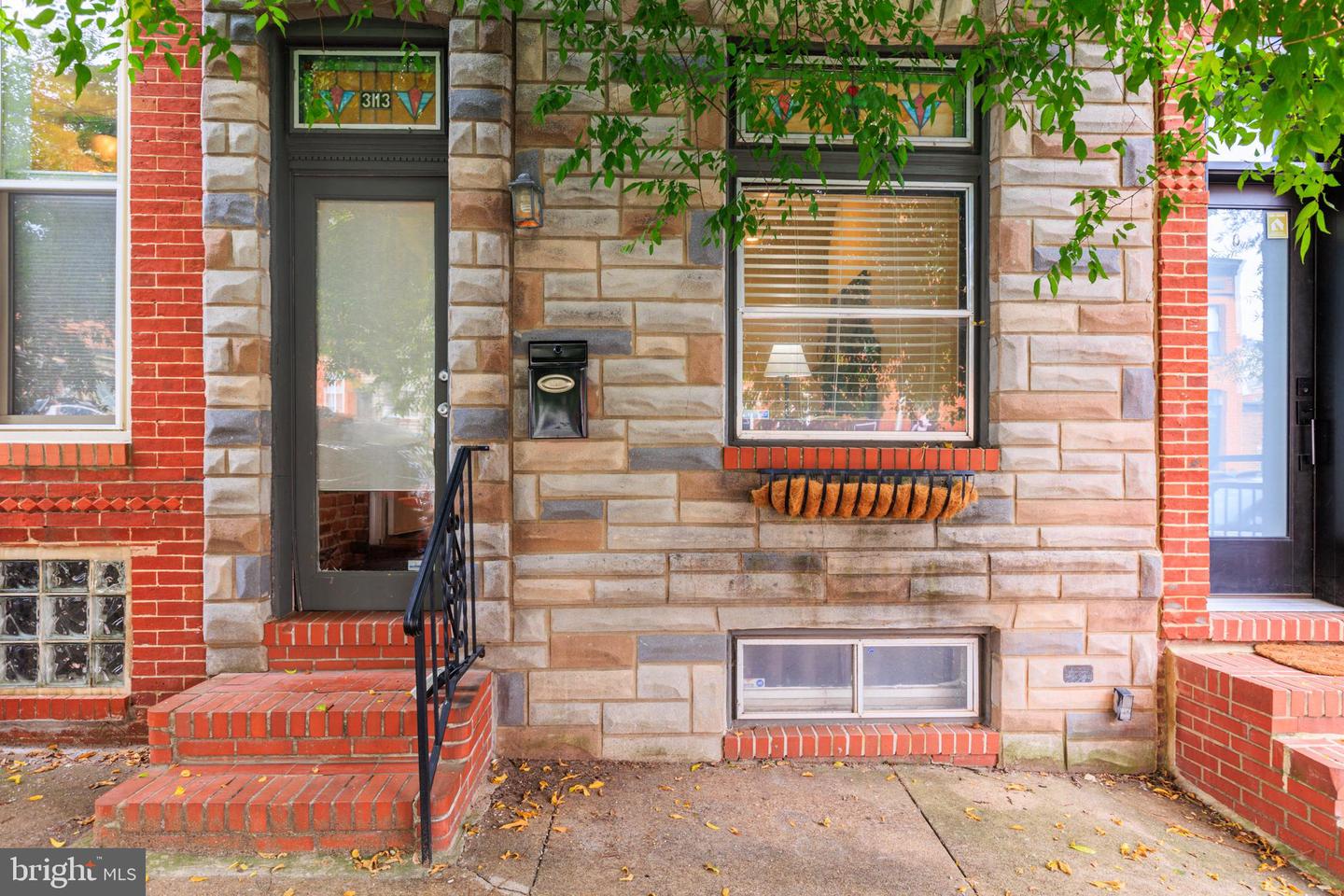 3113 Dillon St