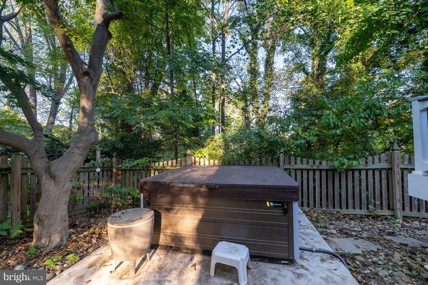 1609 W Rogers Ave W