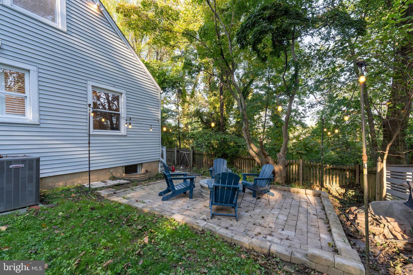 1609 W Rogers Ave W