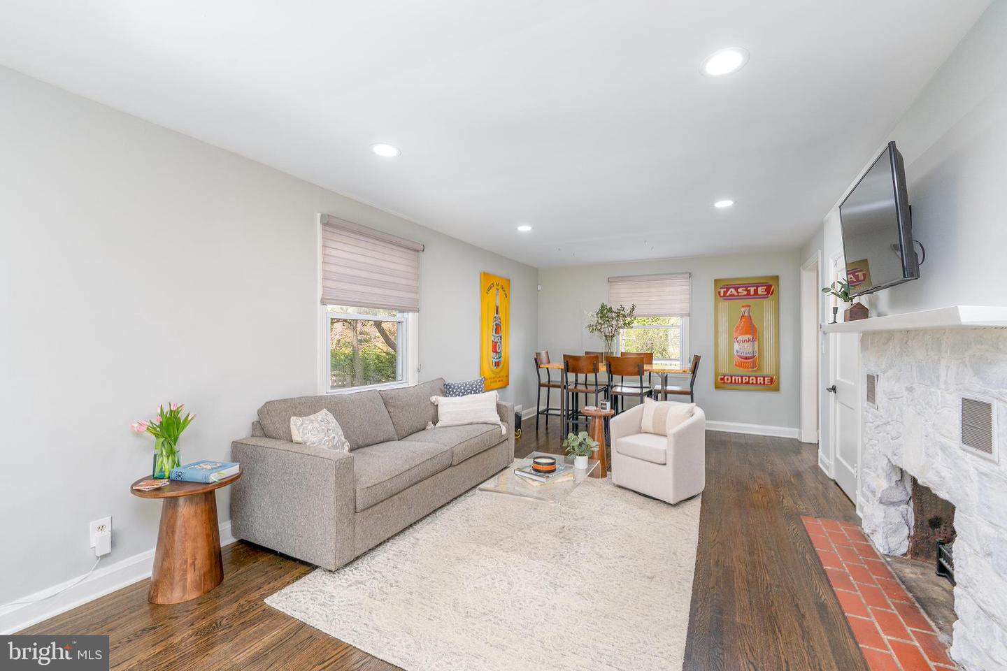 1609 W Rogers Ave W