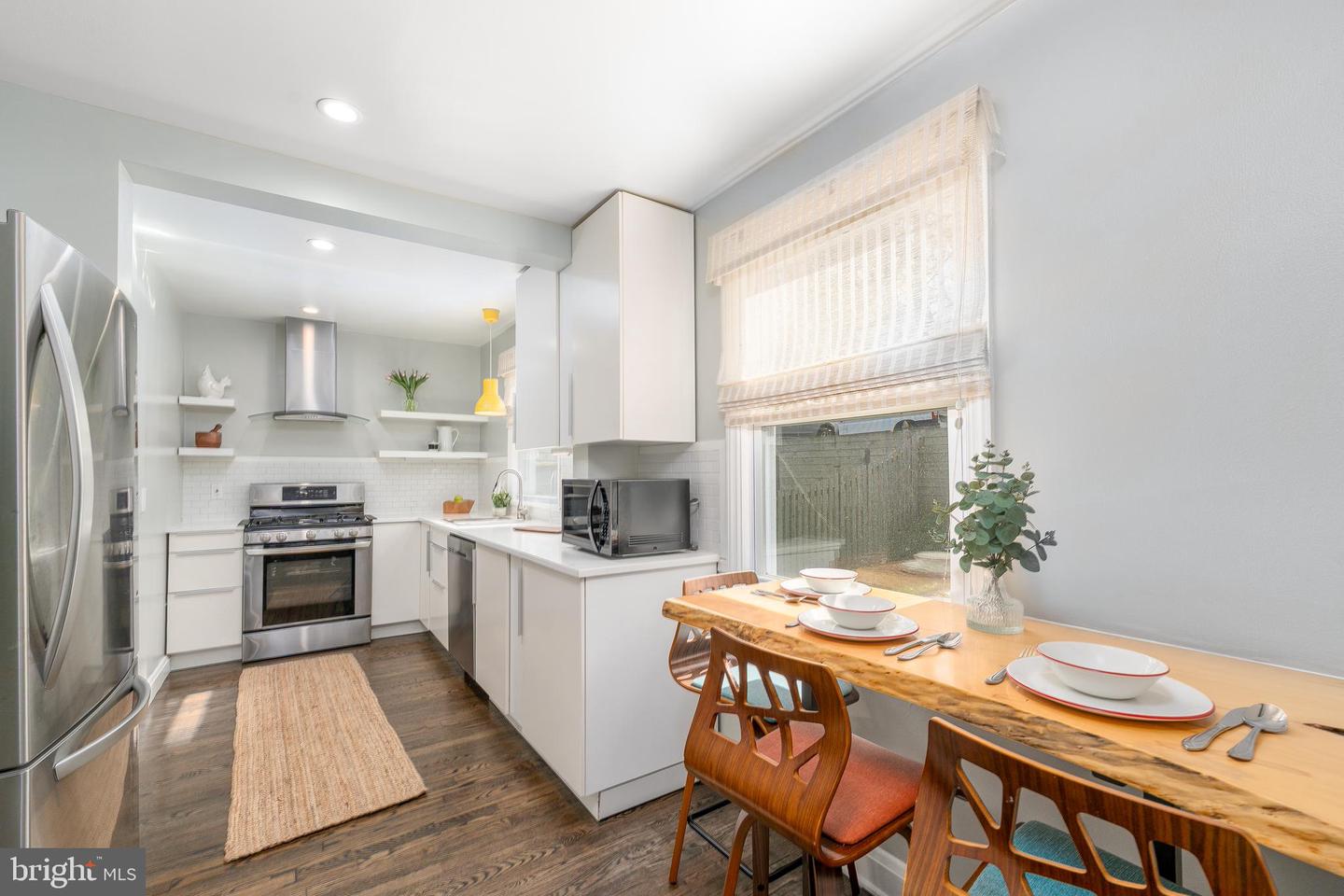 1609 W Rogers Ave W
