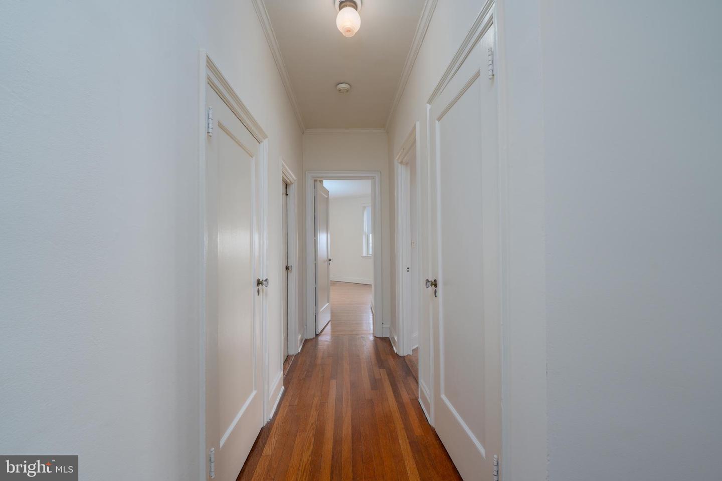 100 W UNIVERSITY PKWY #2B