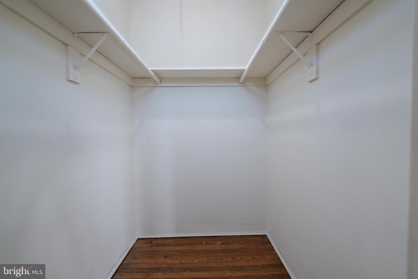 100 W UNIVERSITY PKWY #2B