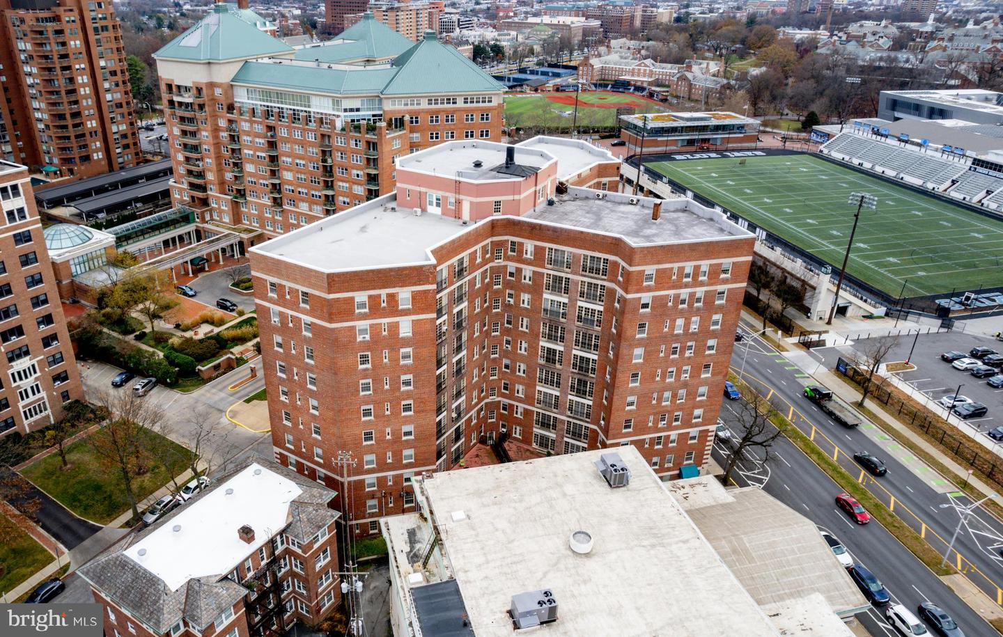 100 W UNIVERSITY PKWY #2B