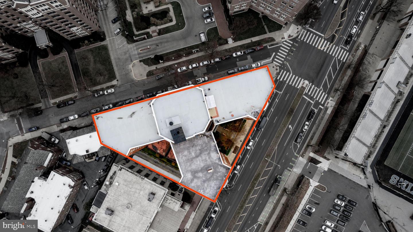 100 W UNIVERSITY PKWY #2B