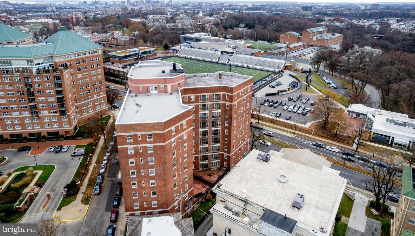 100 W UNIVERSITY PKWY #2B