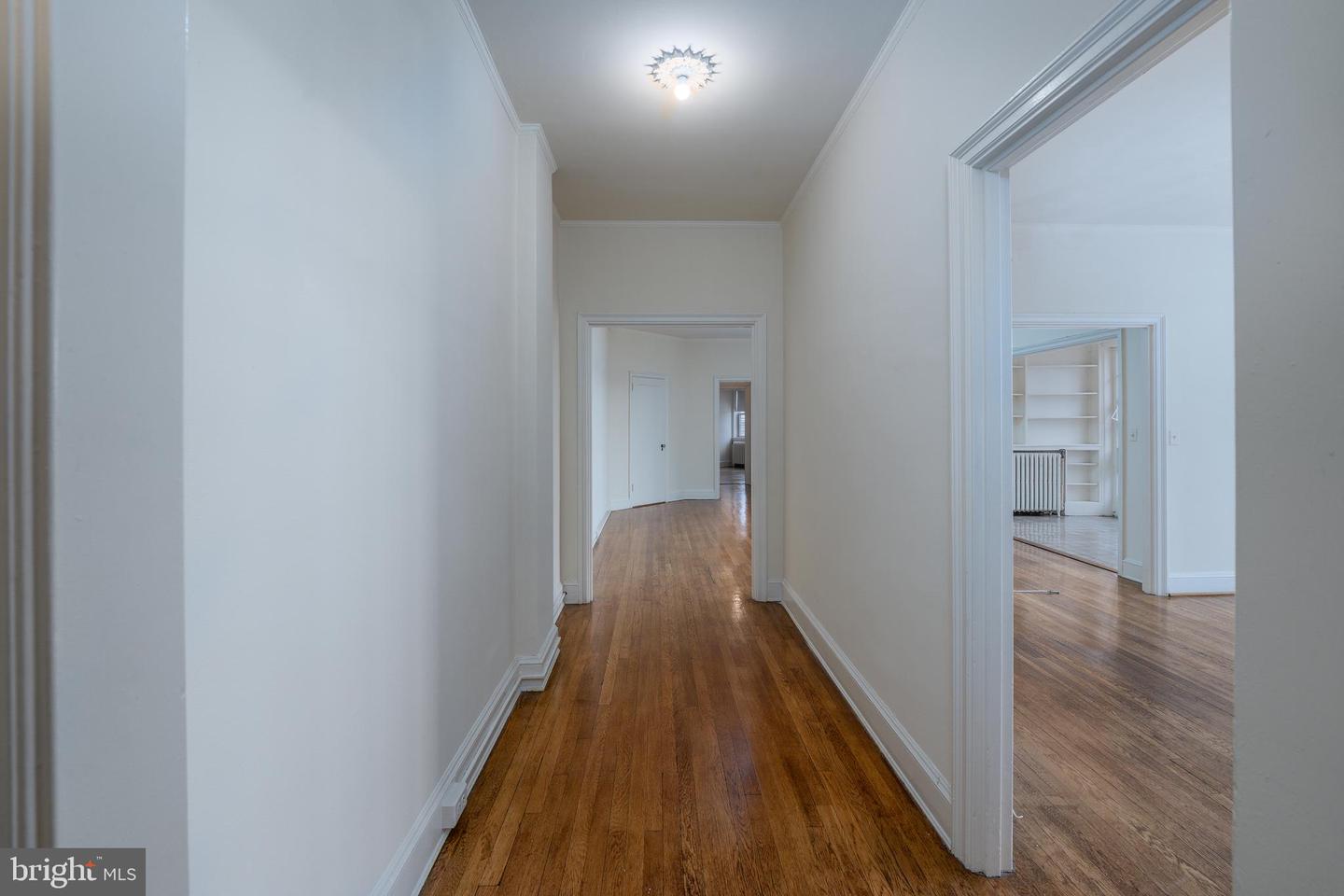 100 UNIVERSITY PKWY #8D