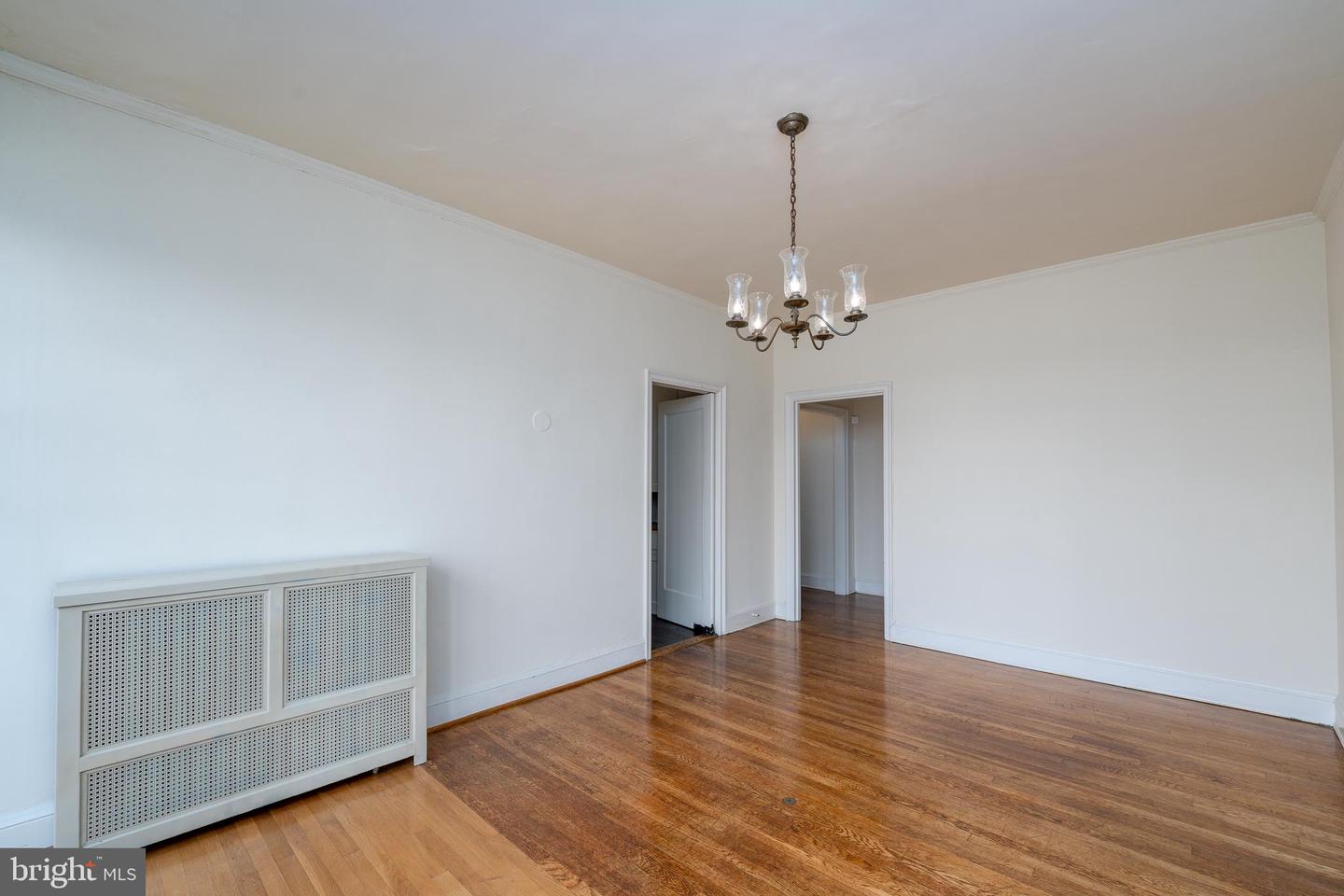 100 UNIVERSITY PKWY #8D