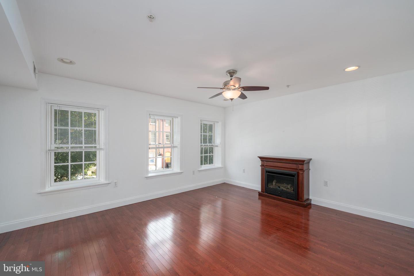 838 S BOND ST #2