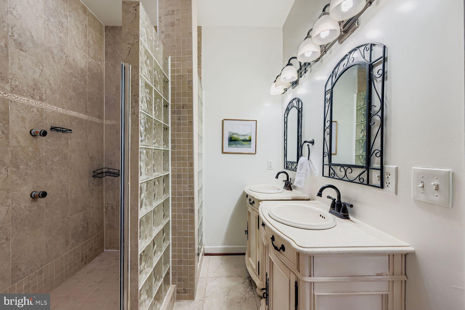 32 N PATTERSON PARK AVENUE