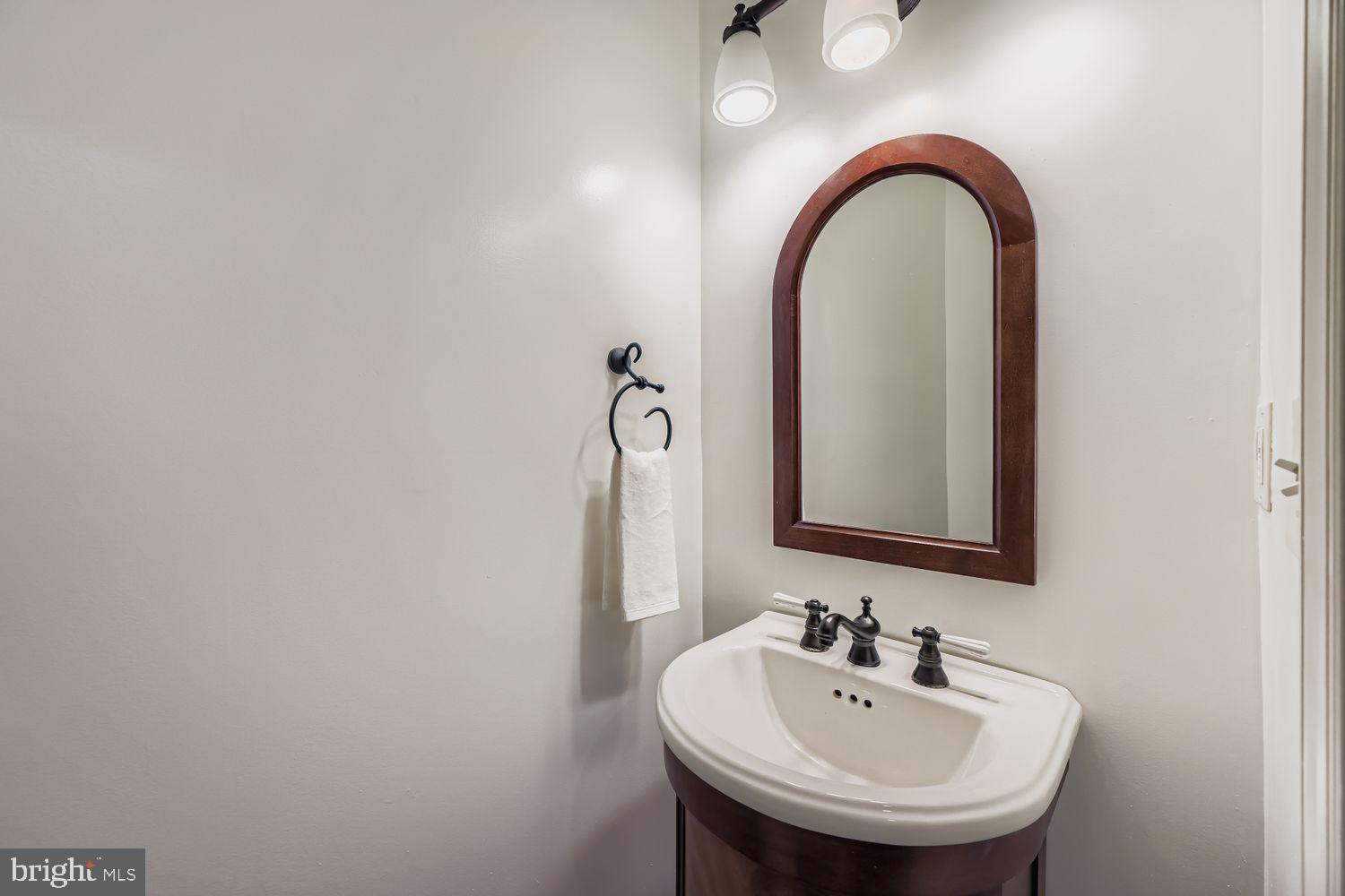 32 N PATTERSON PARK AVENUE