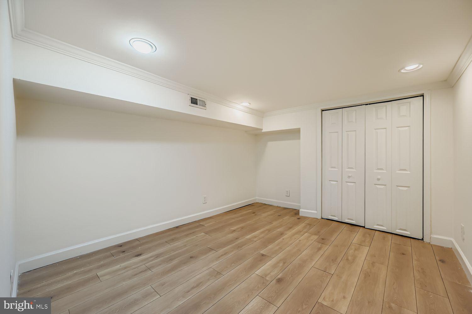 32 N PATTERSON PARK AVENUE