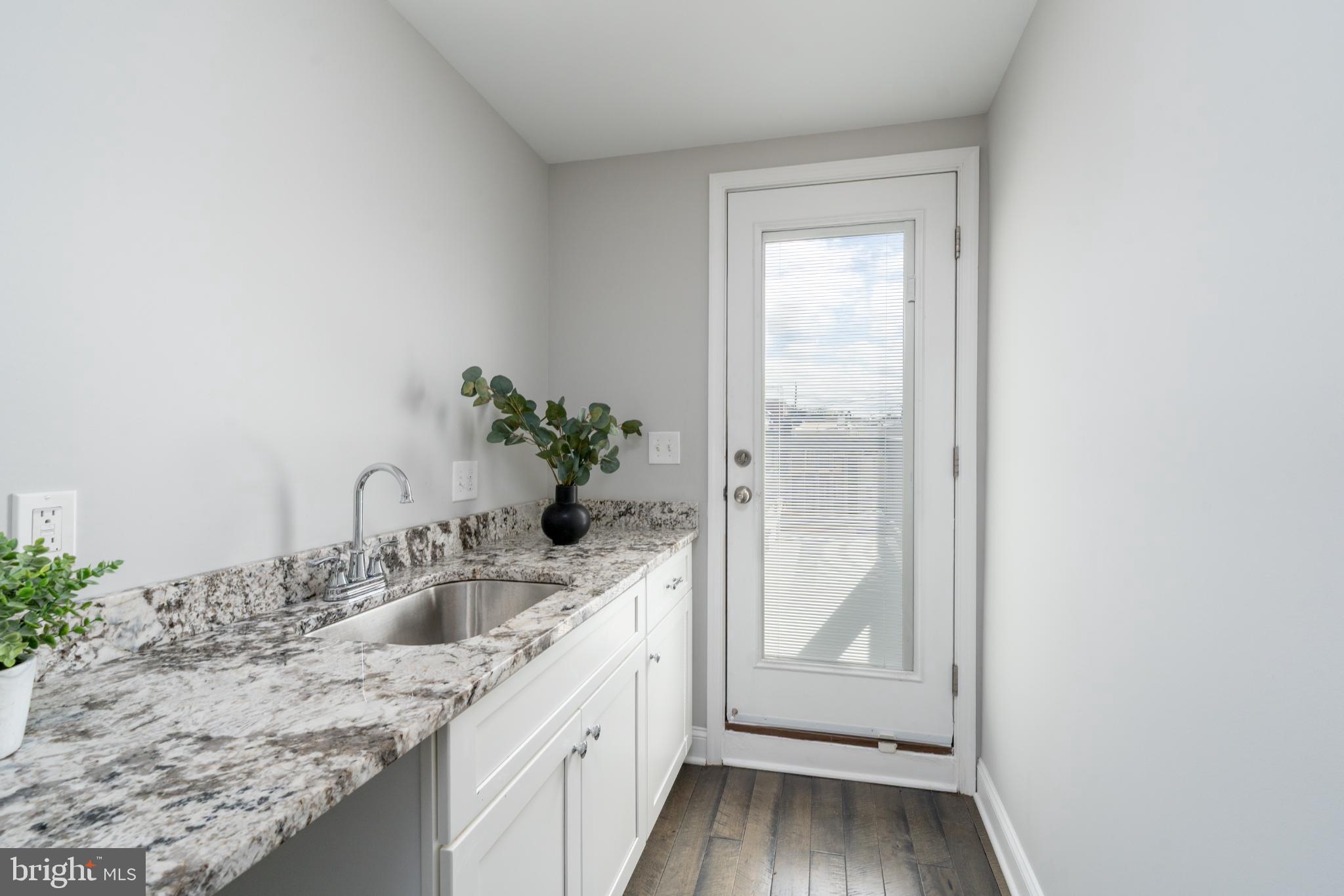 23 S WASHINGTON STREET S