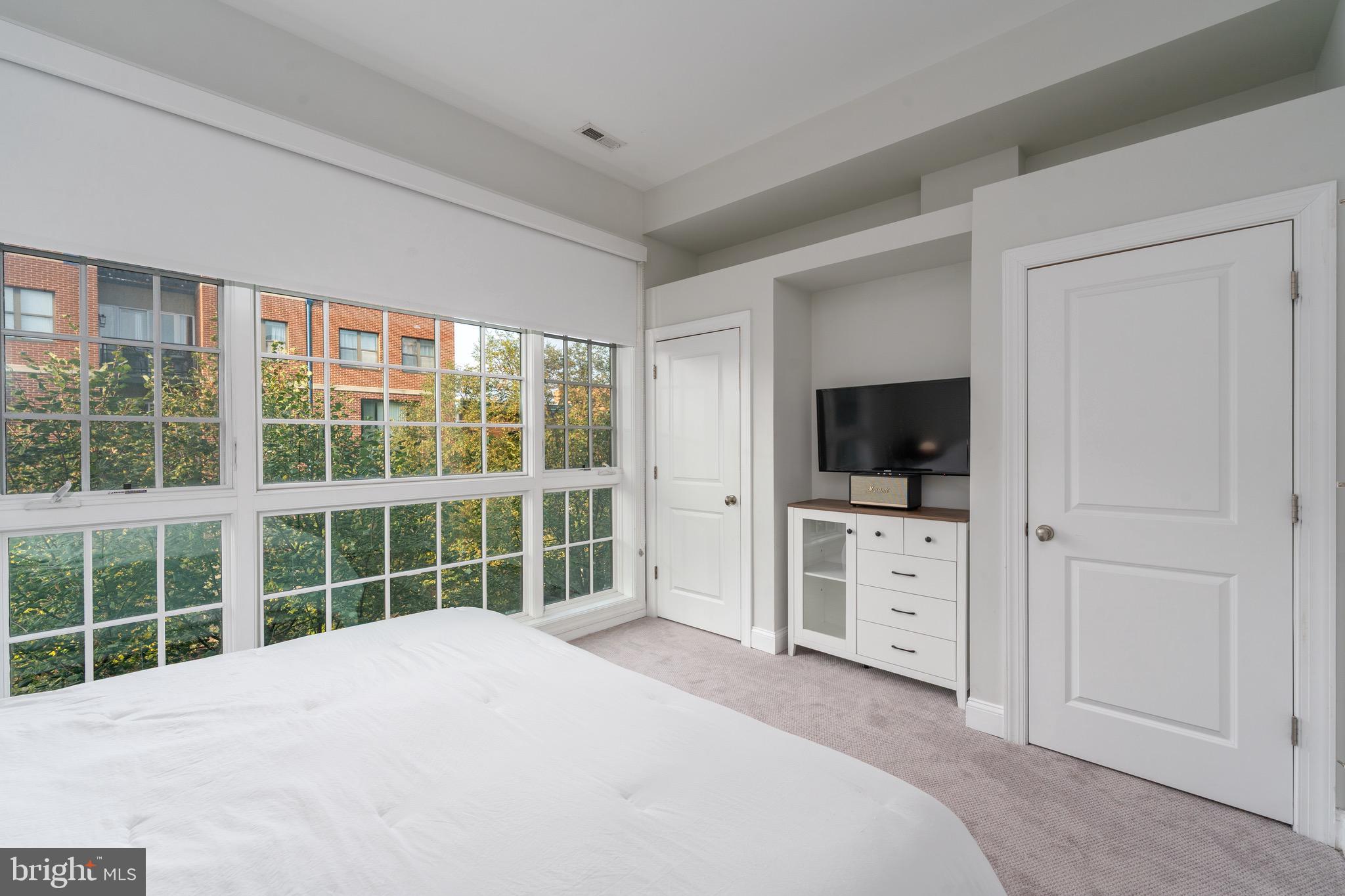 1735 ALICEANNA STREET