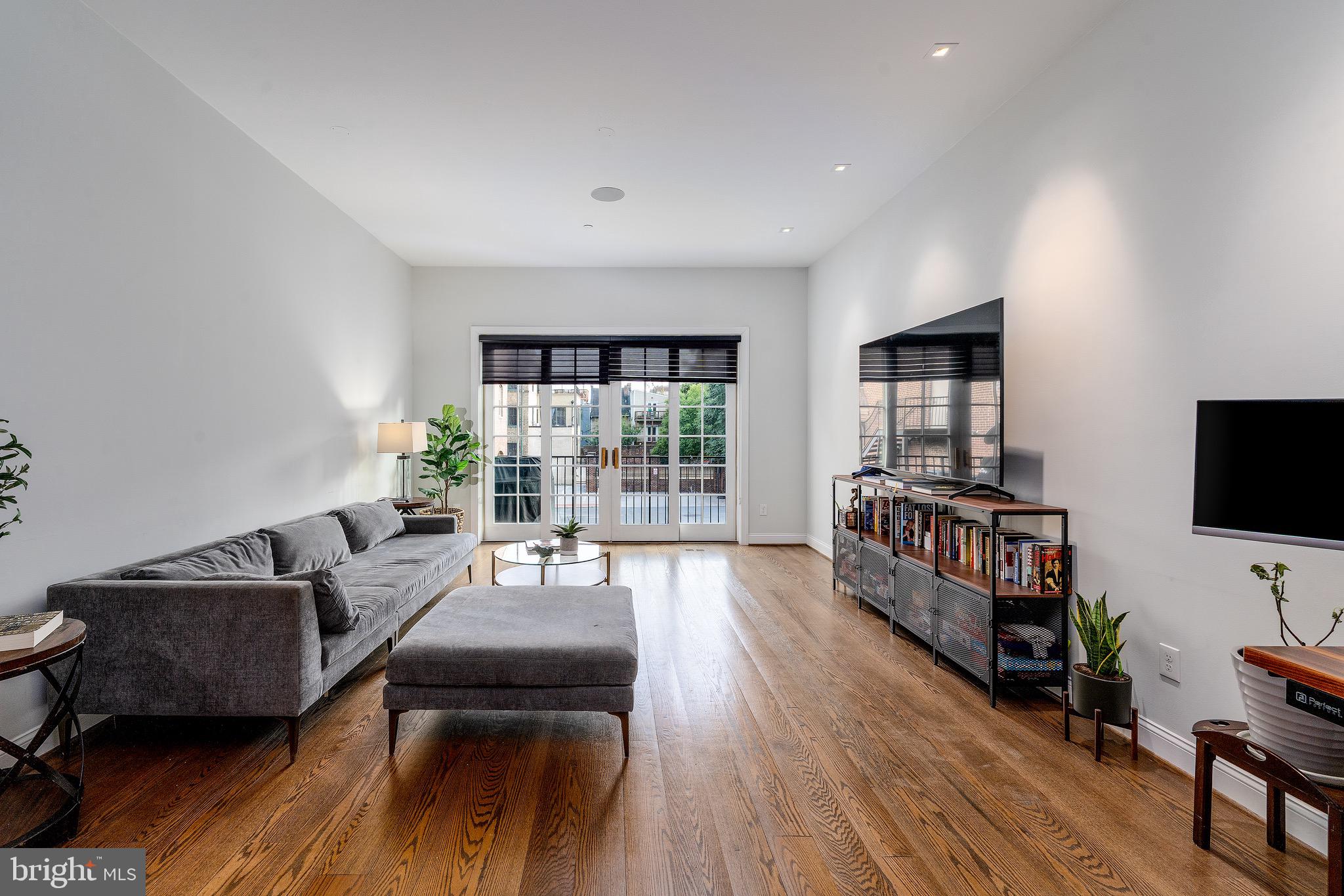 1735 ALICEANNA STREET