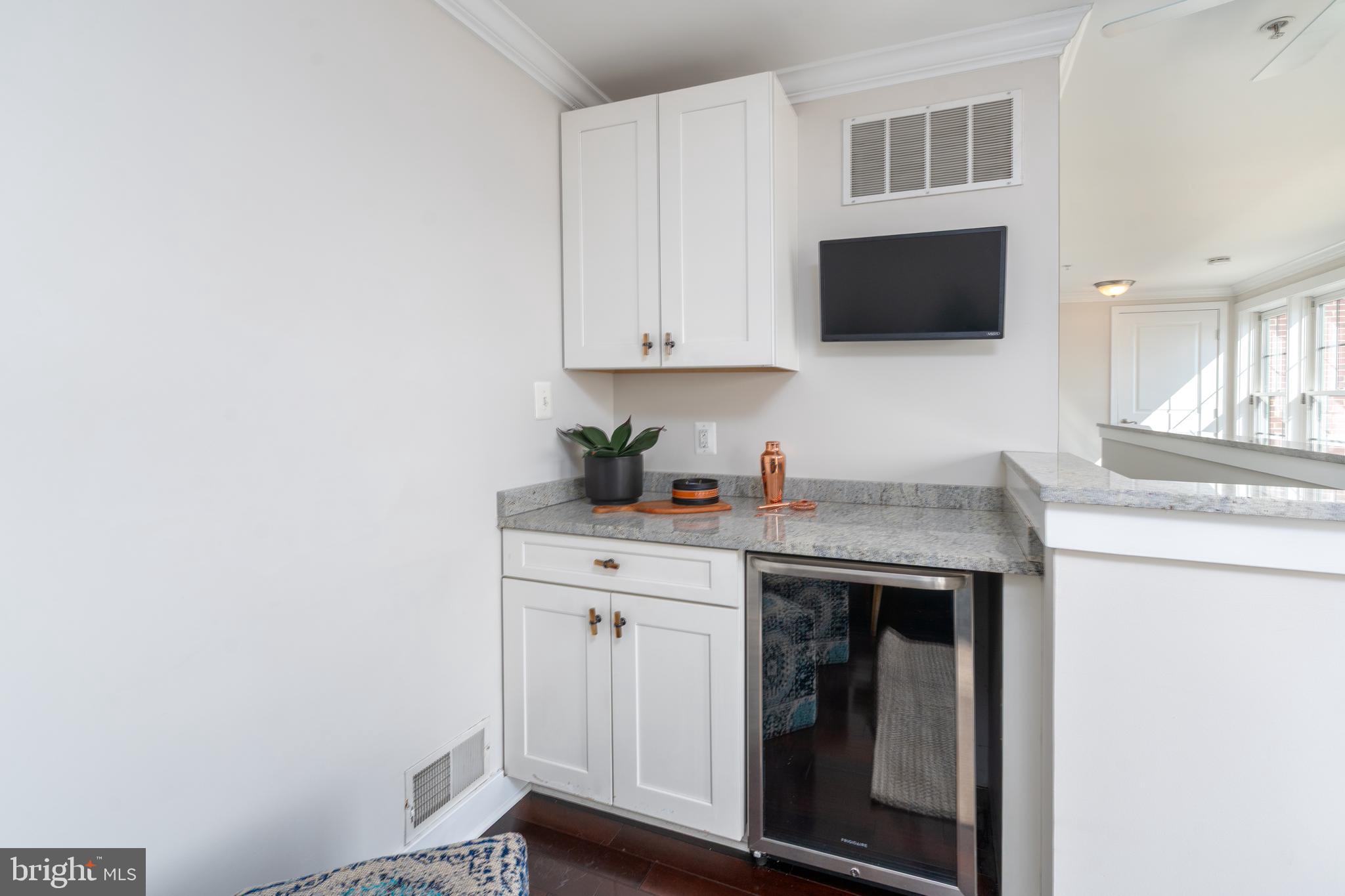 1500 THAMES STREET 401