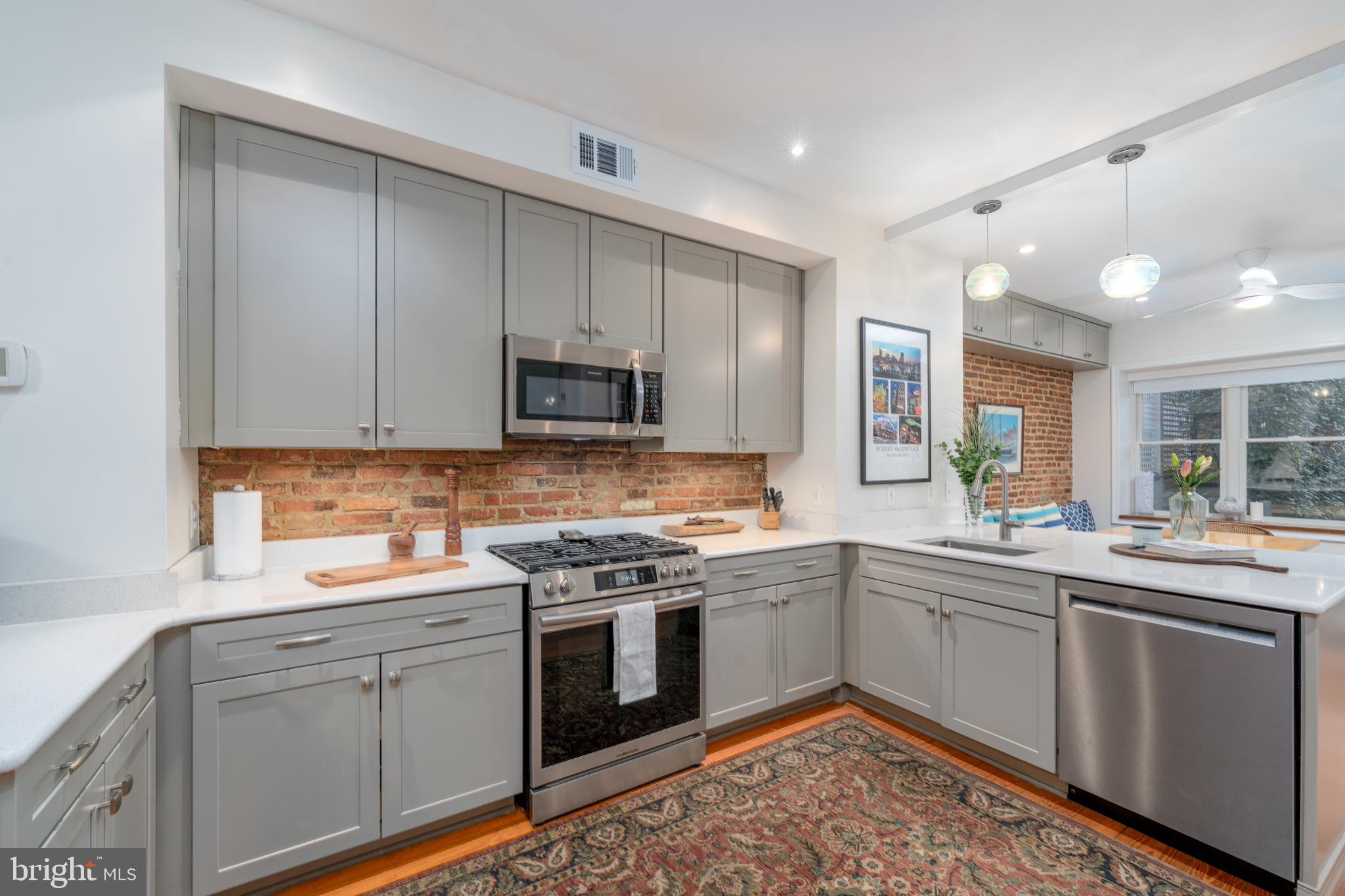 1713 ALICEANNA STREET