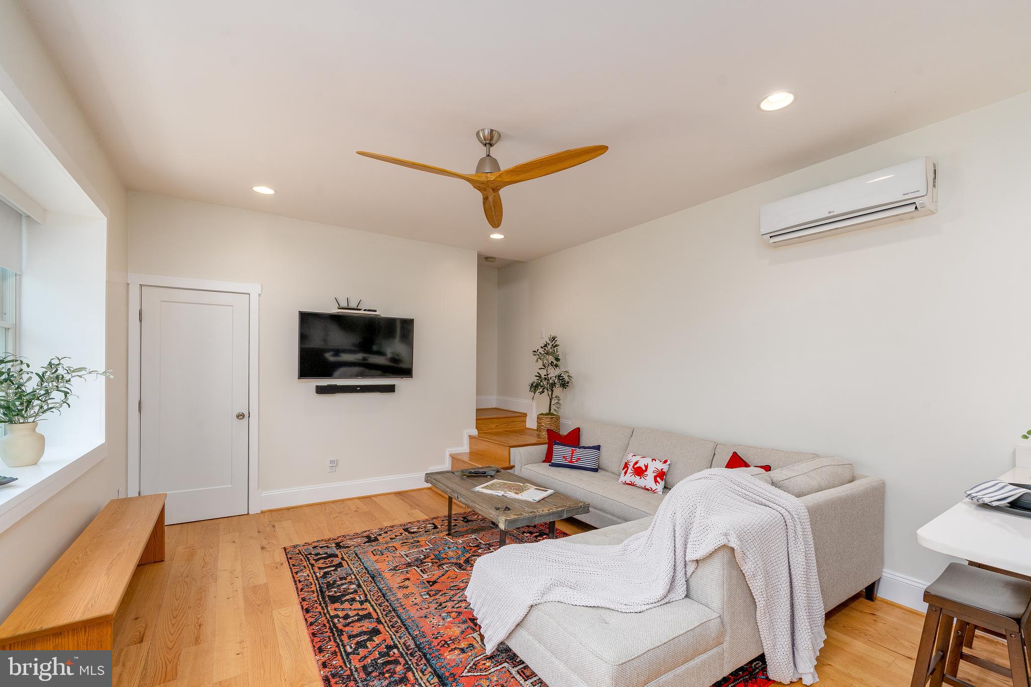 1713 ALICEANNA STREET