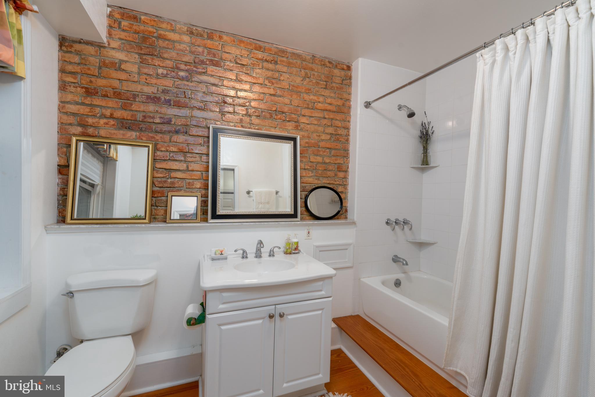 1713 ALICEANNA STREET