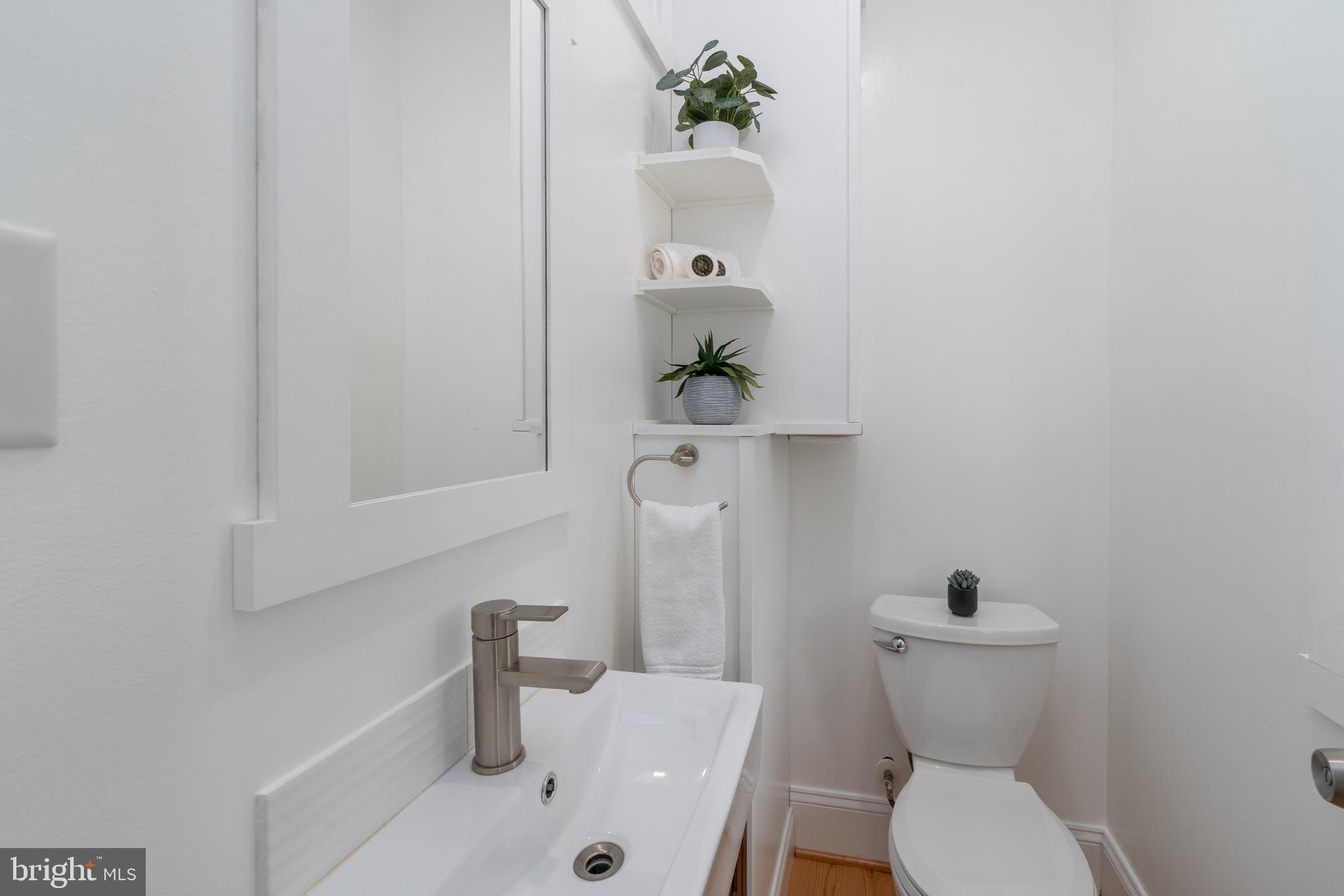 1713 ALICEANNA STREET