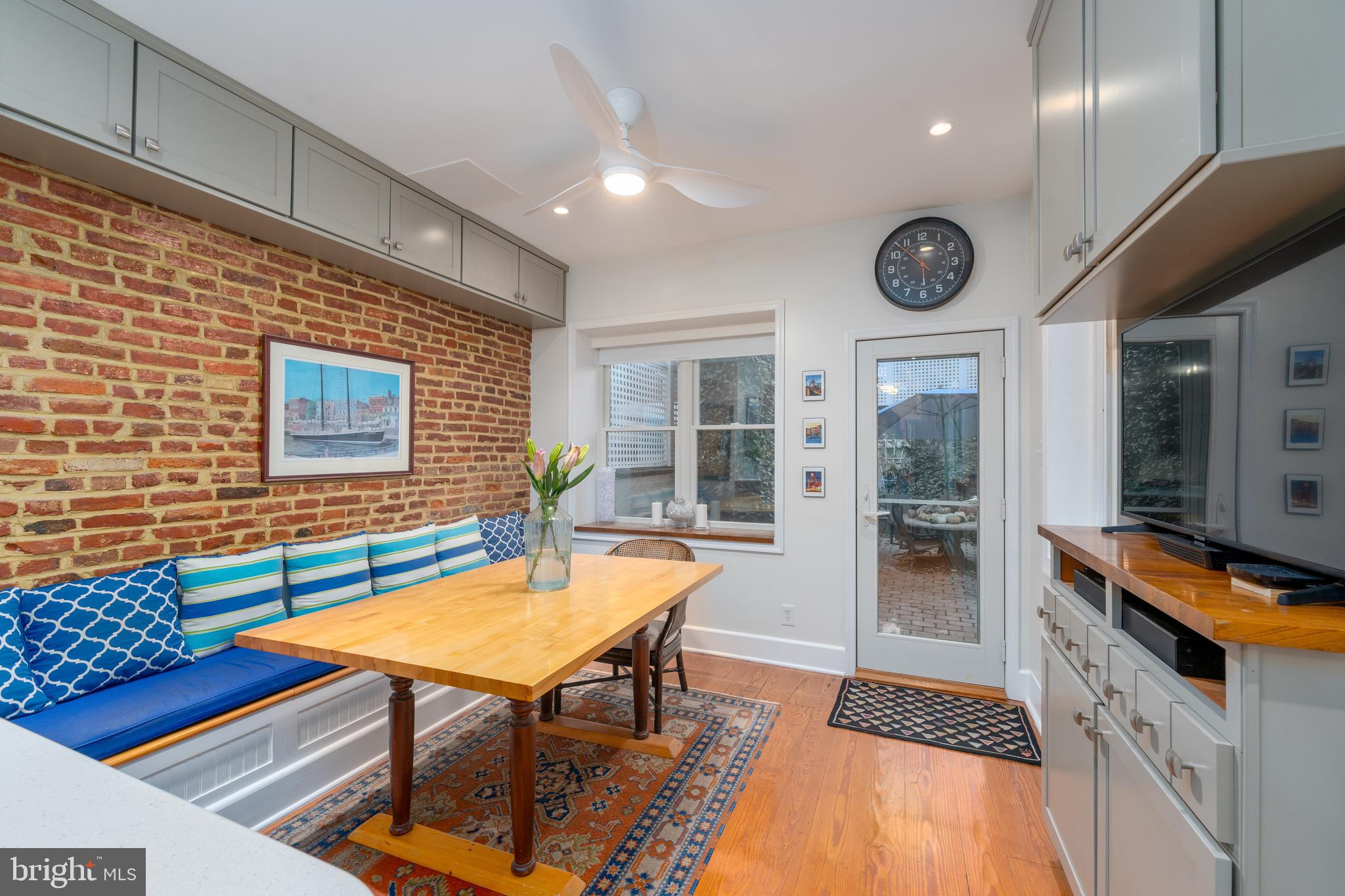 1713 ALICEANNA STREET