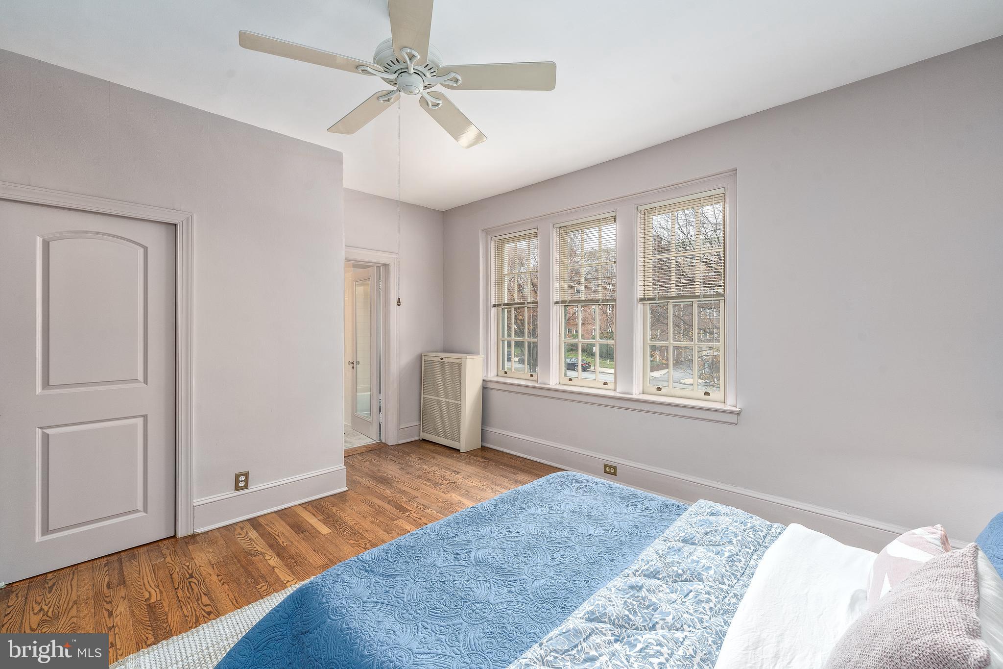 102 W 39TH STREET 2B