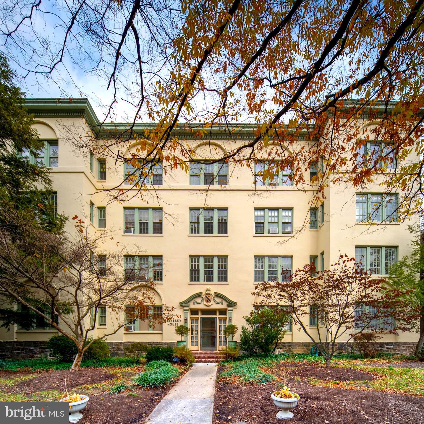 102 W 39TH STREET 2B