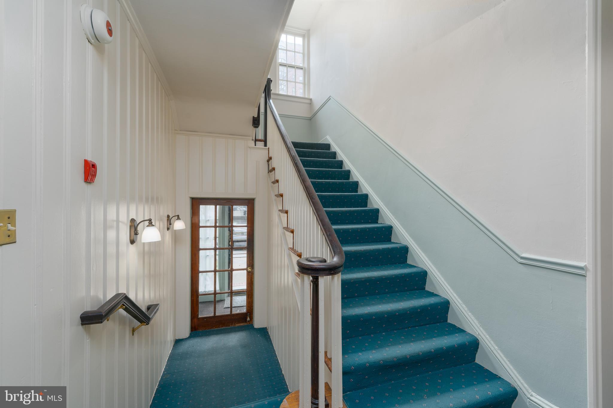 102 W 39TH STREET 2B