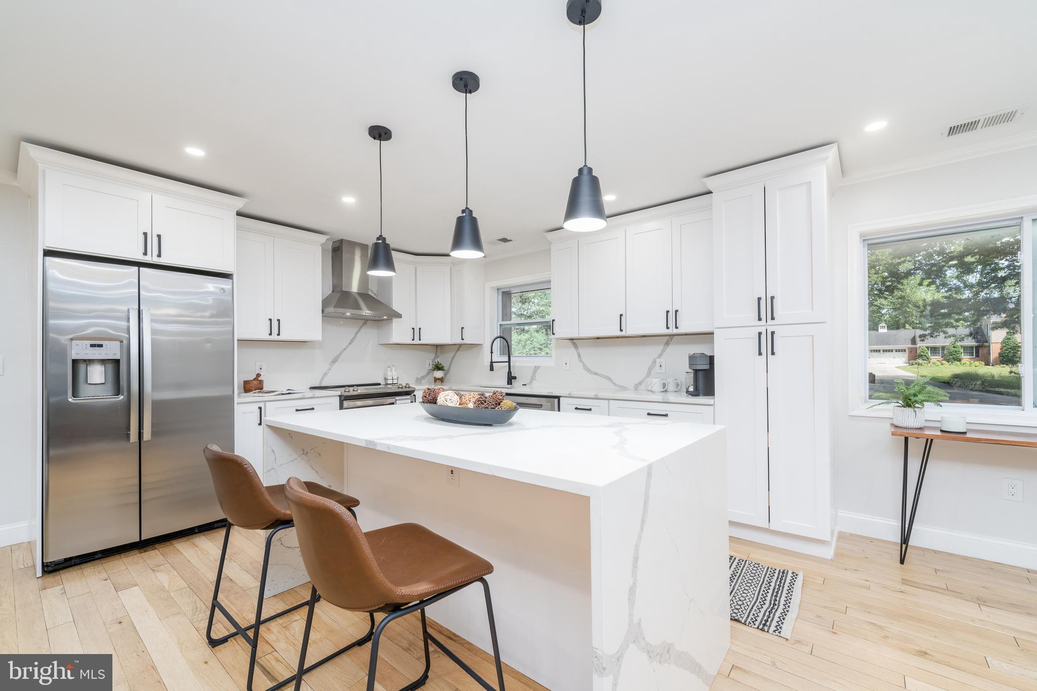 10 Chapel Ct