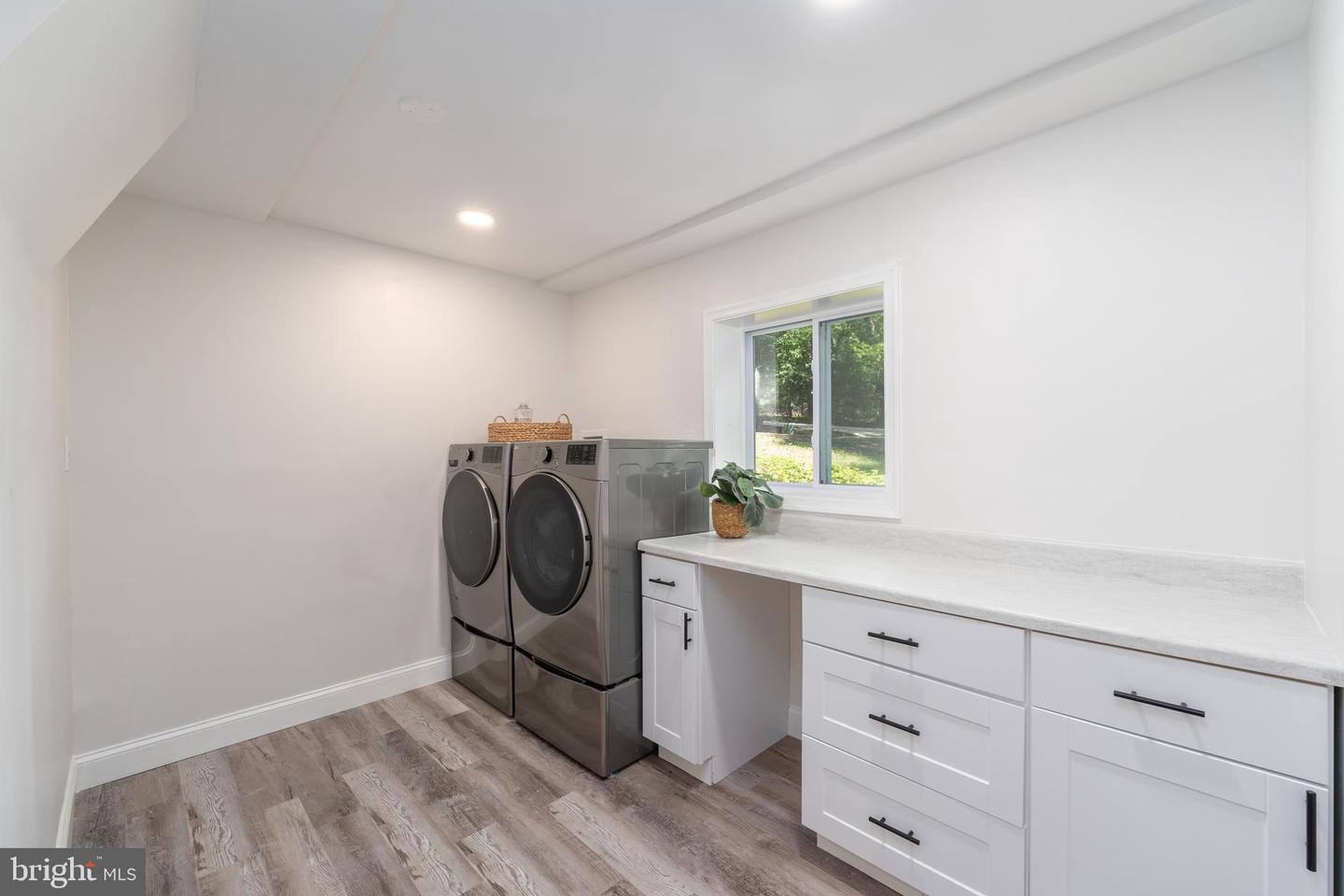 10 Chapel Ct