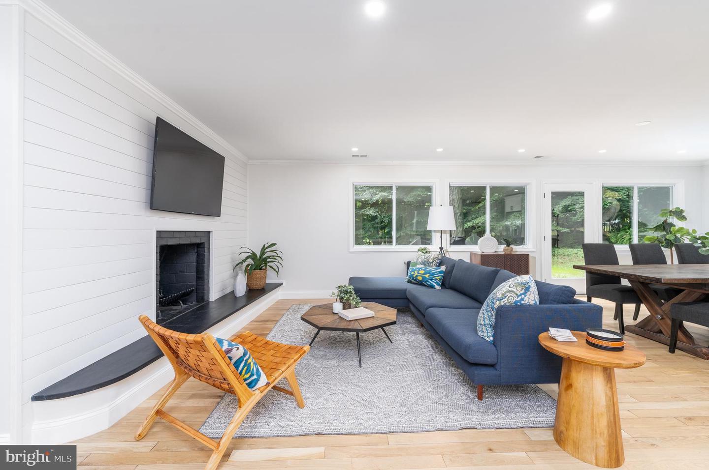 10 Chapel Ct