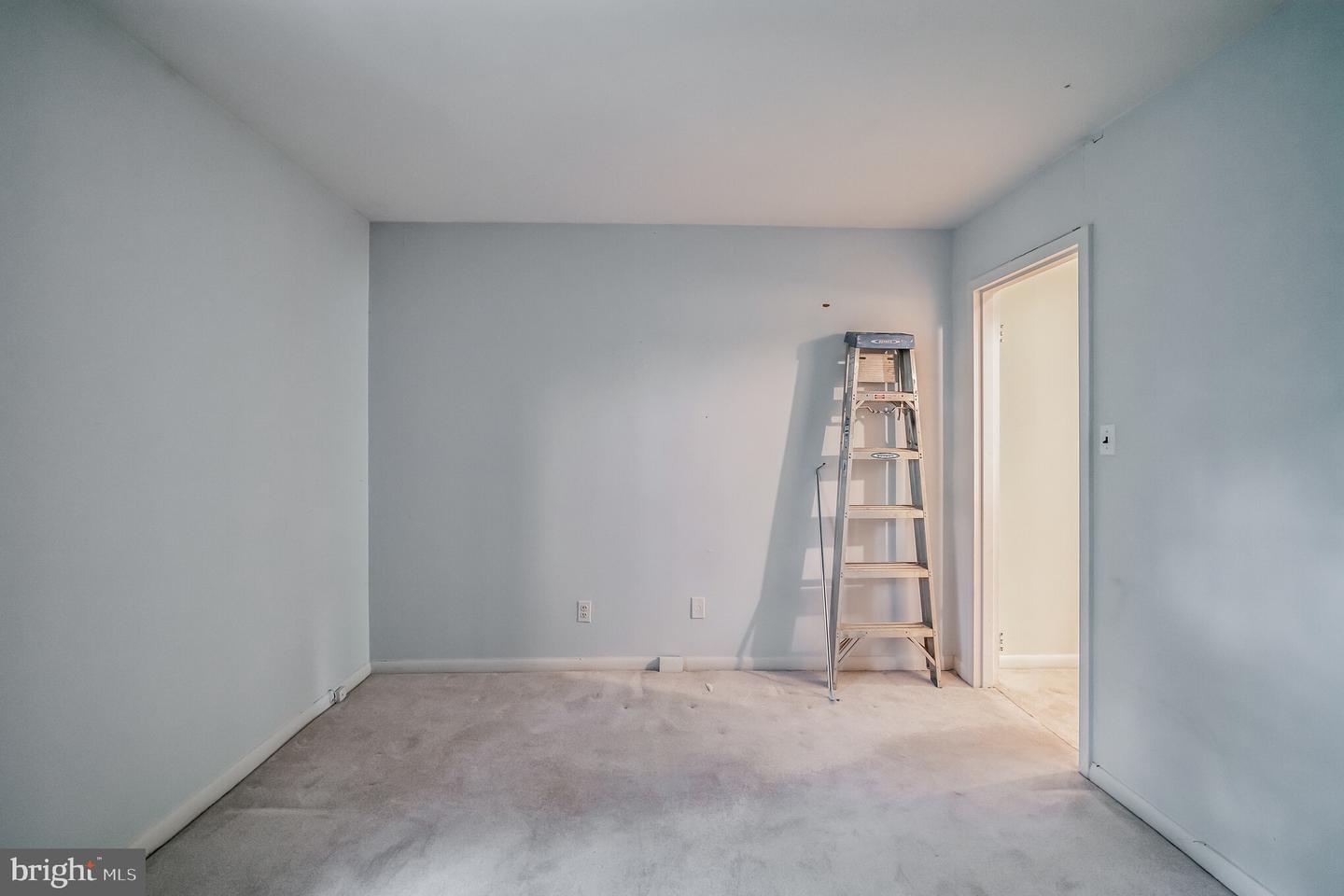 4000 GYPSY LANE Unit: 417