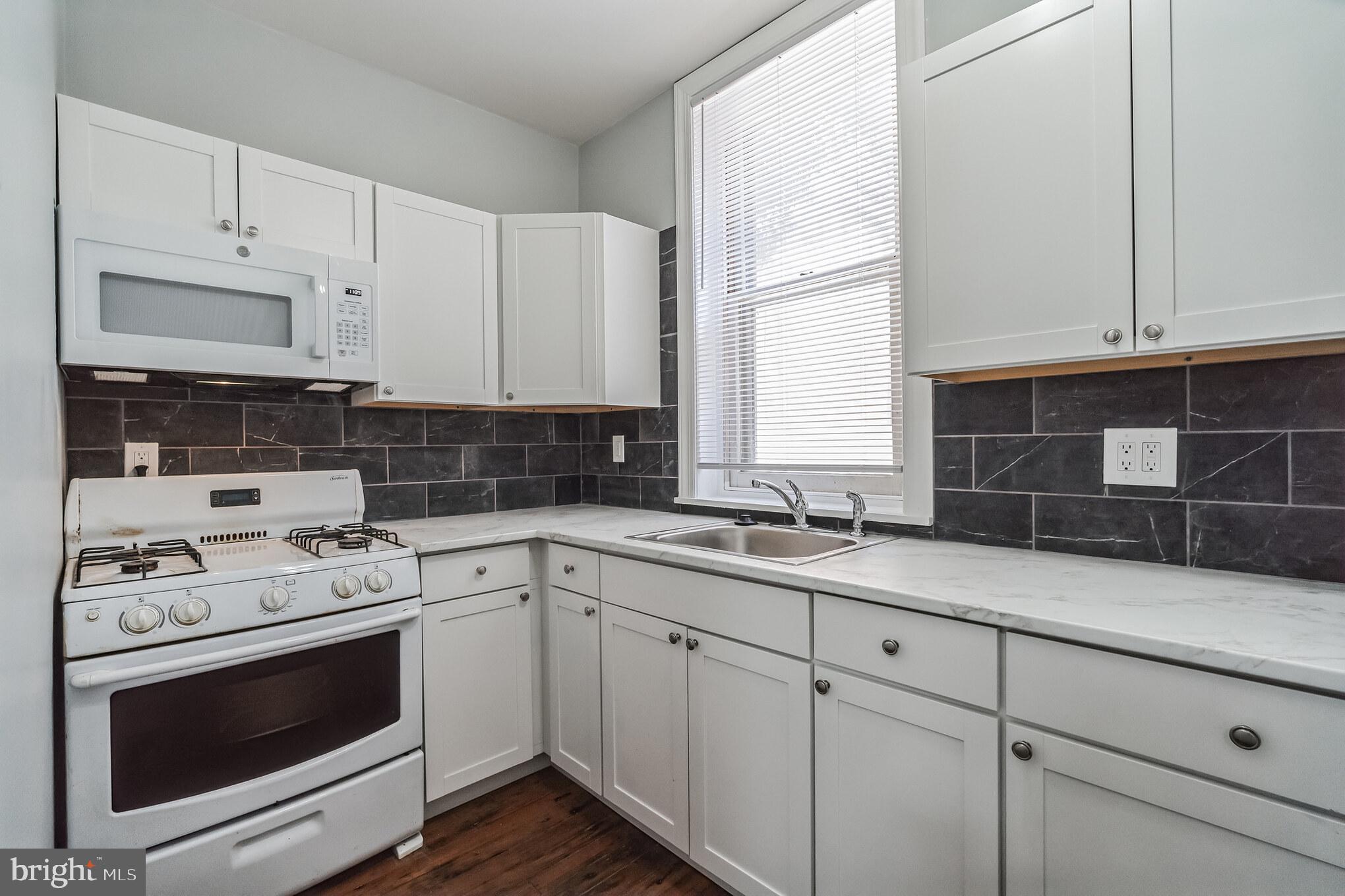 4373 CRESSON STREET Unit: 1