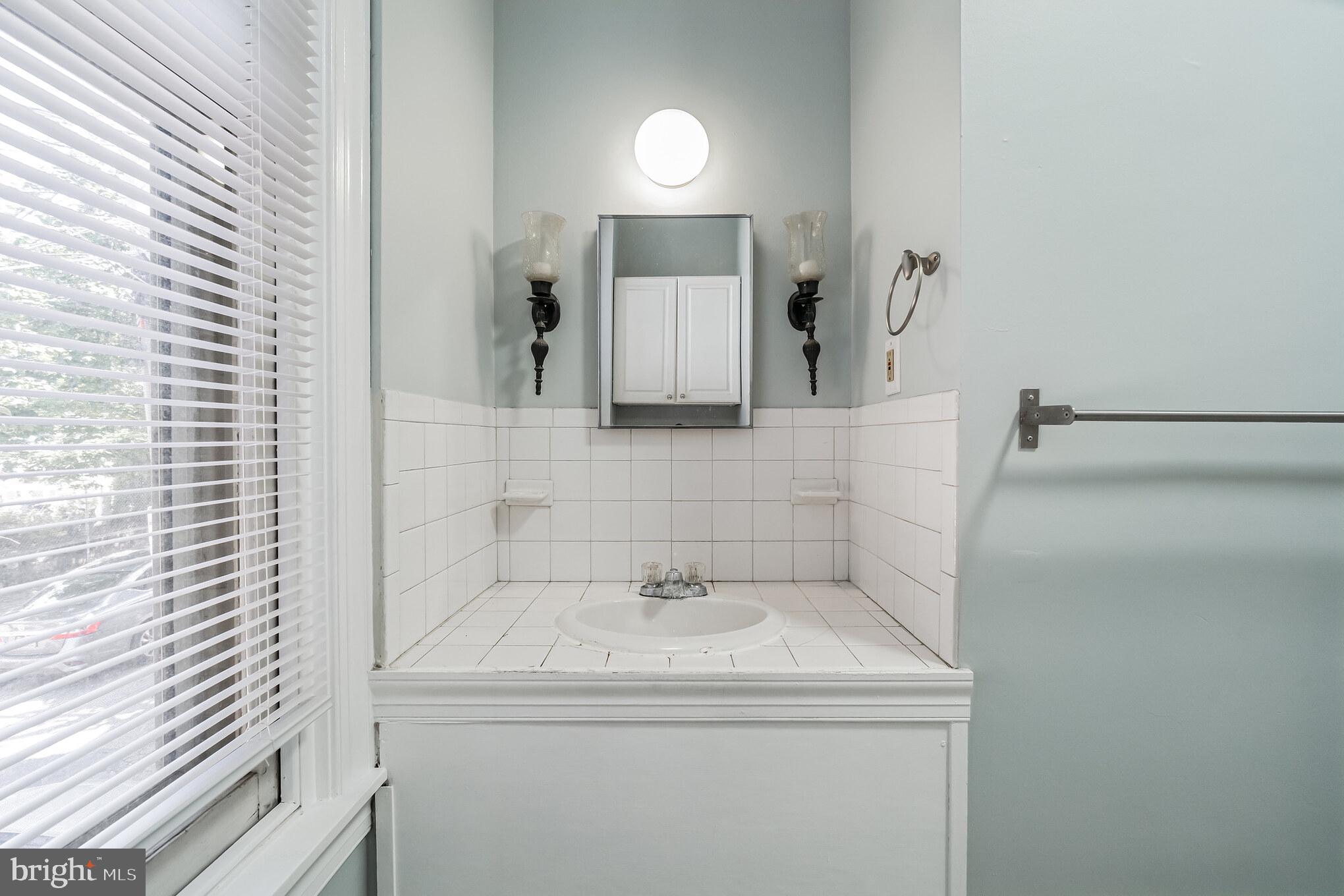 4373 CRESSON STREET Unit: 1
