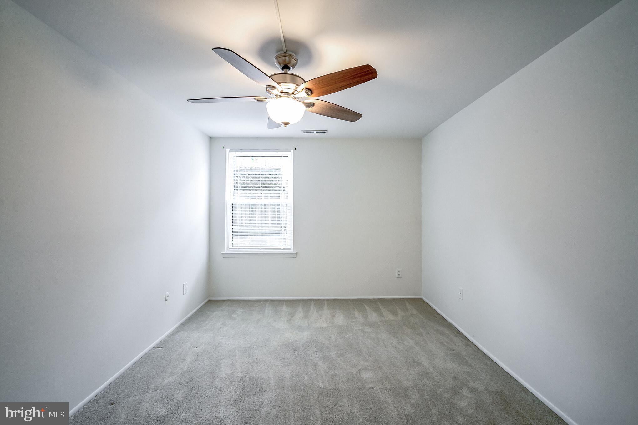 611 Roxborough AVENUE Unit: 607A