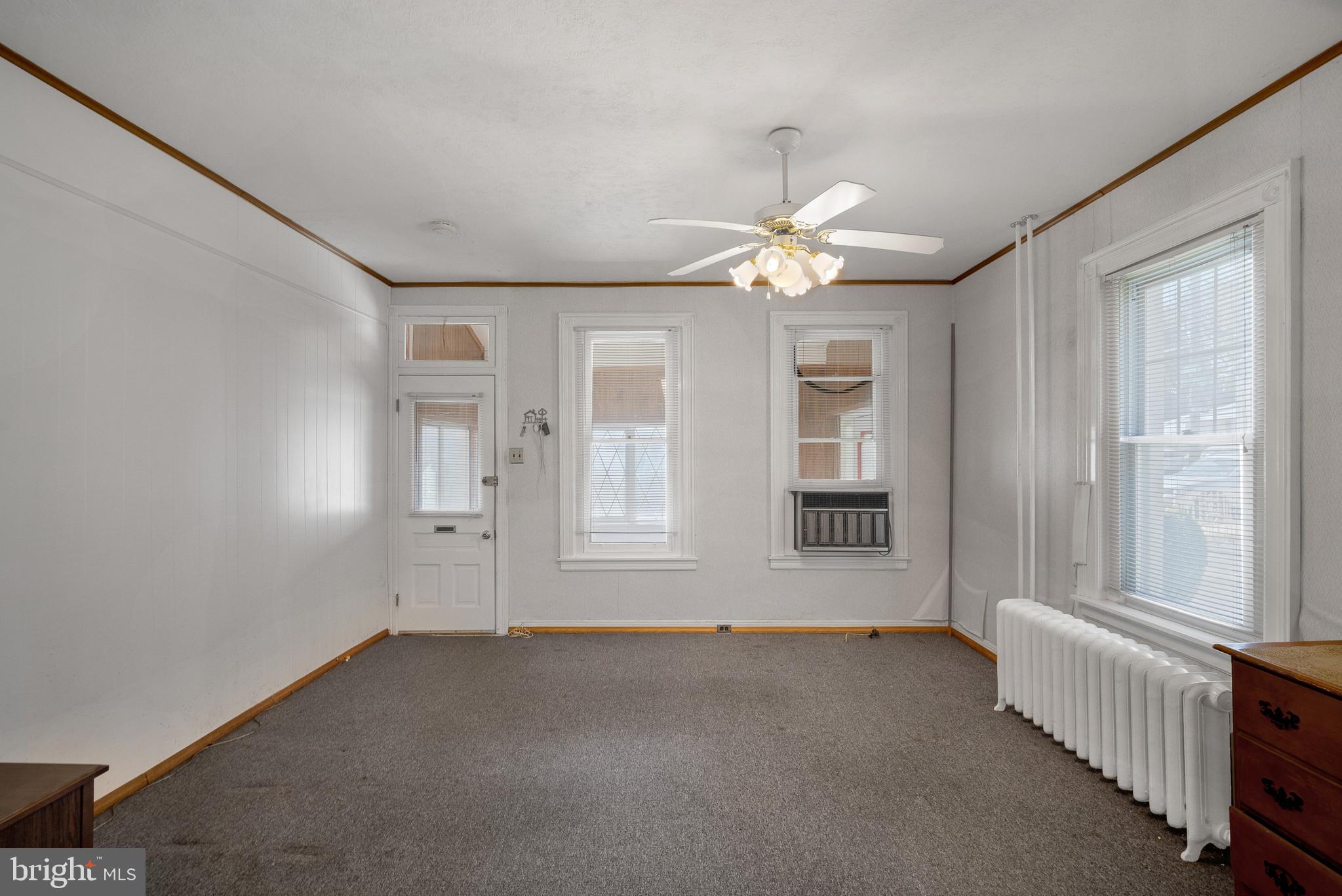 606 Hermitage STREET