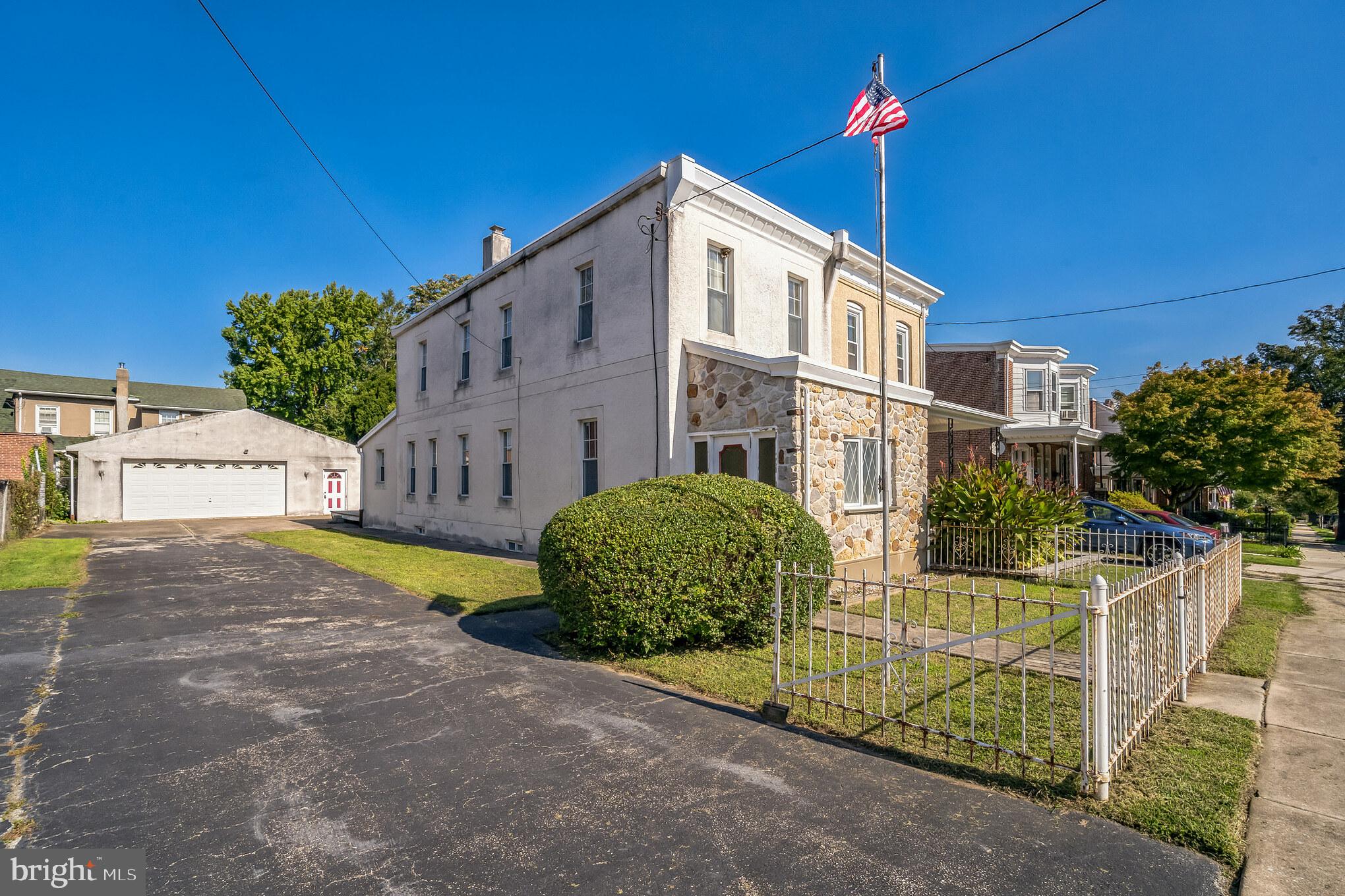 606 Hermitage STREET