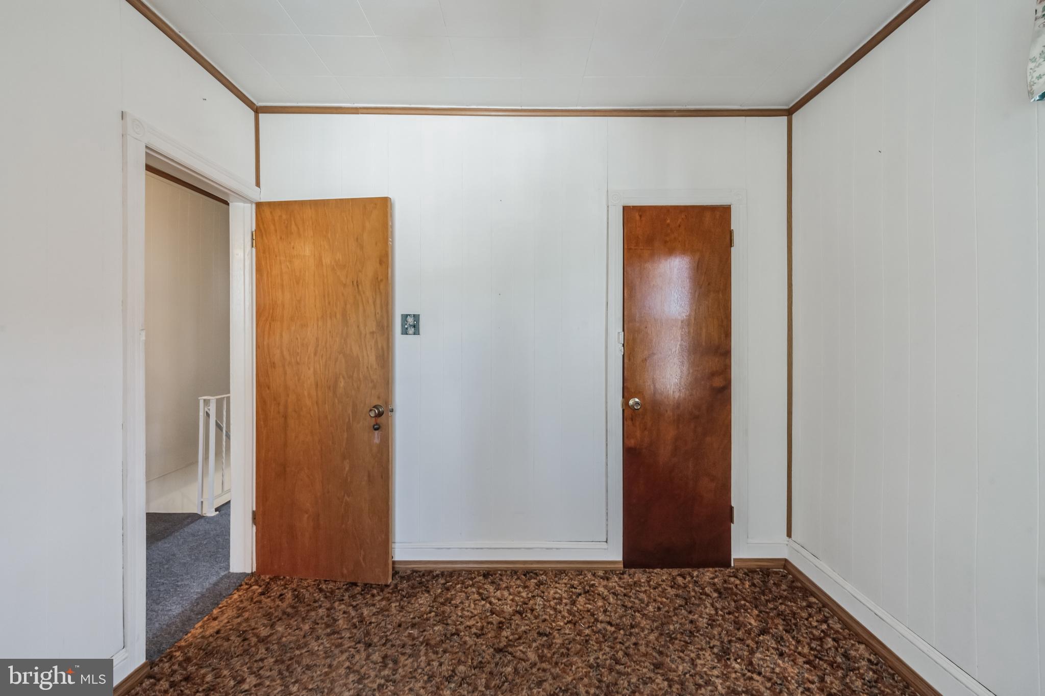 606 Hermitage STREET