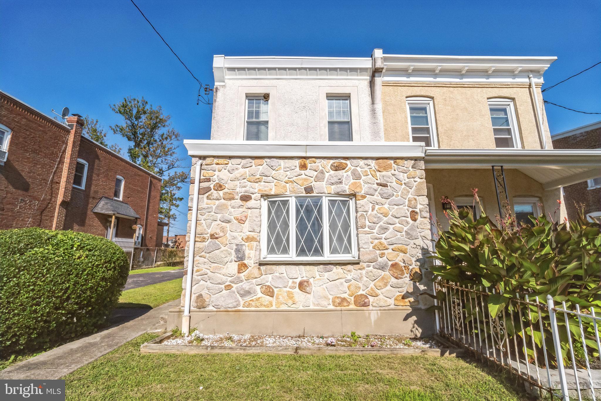 606 Hermitage STREET