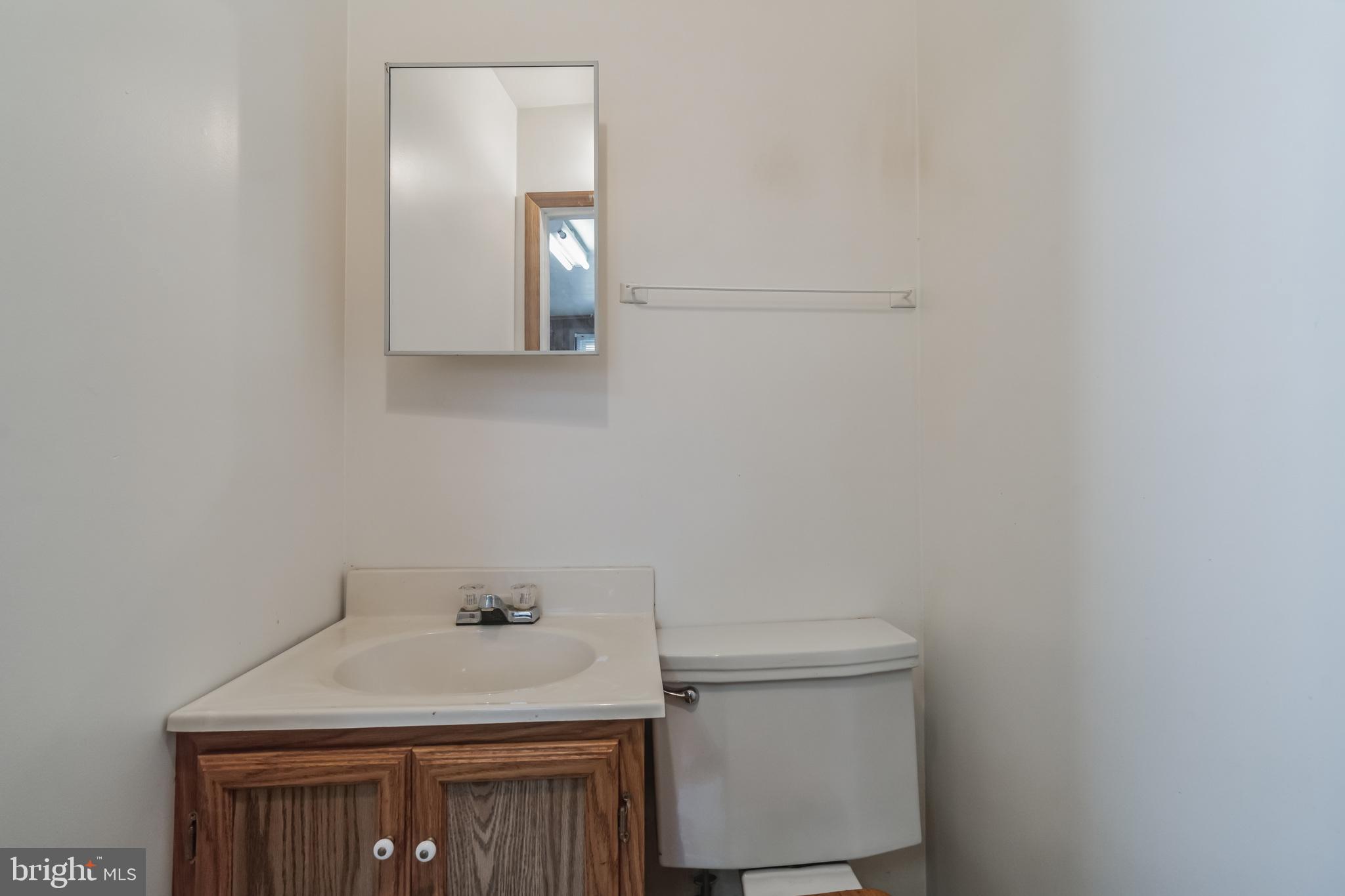 606 Hermitage STREET