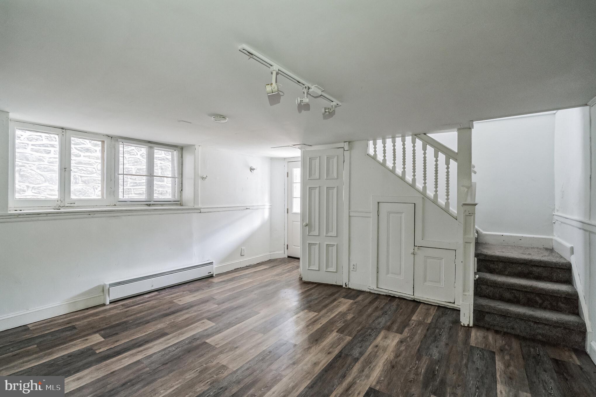 5608 Ridge AVENUE Unit: F1