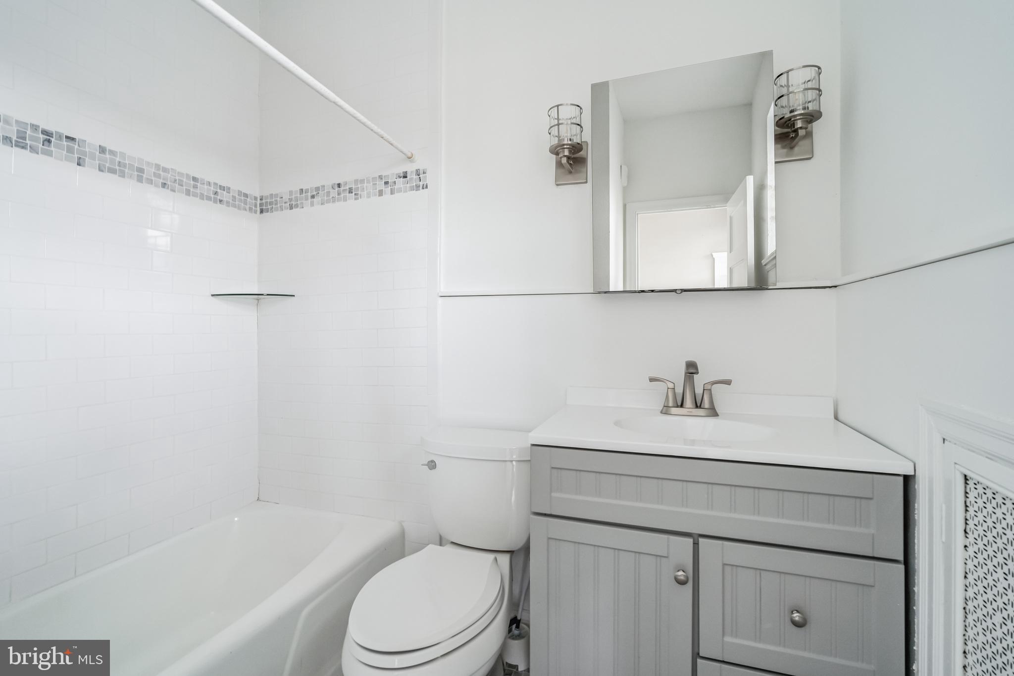 5608 Ridge AVENUE Unit: F1