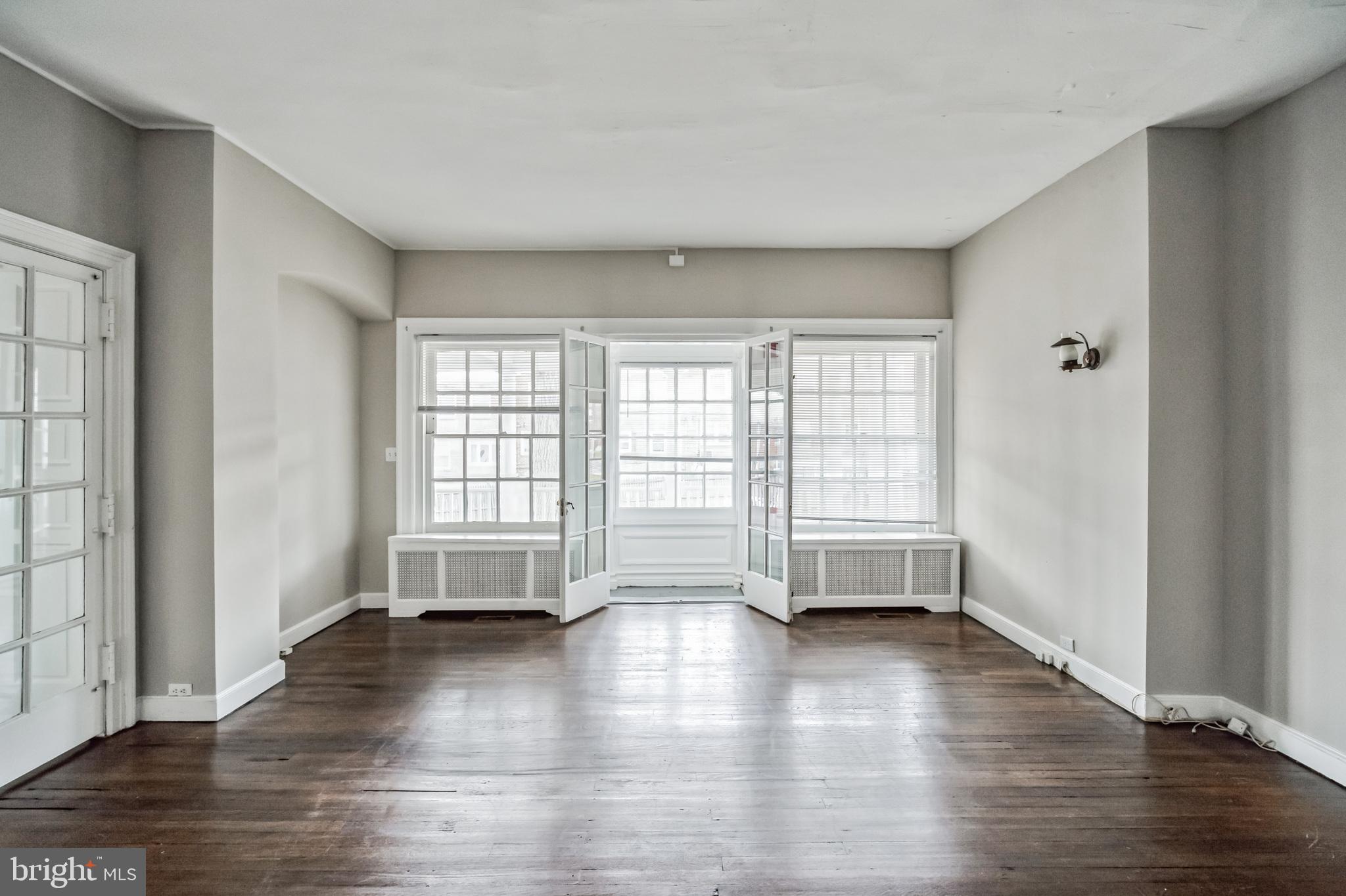 5608 Ridge AVENUE Unit: F1