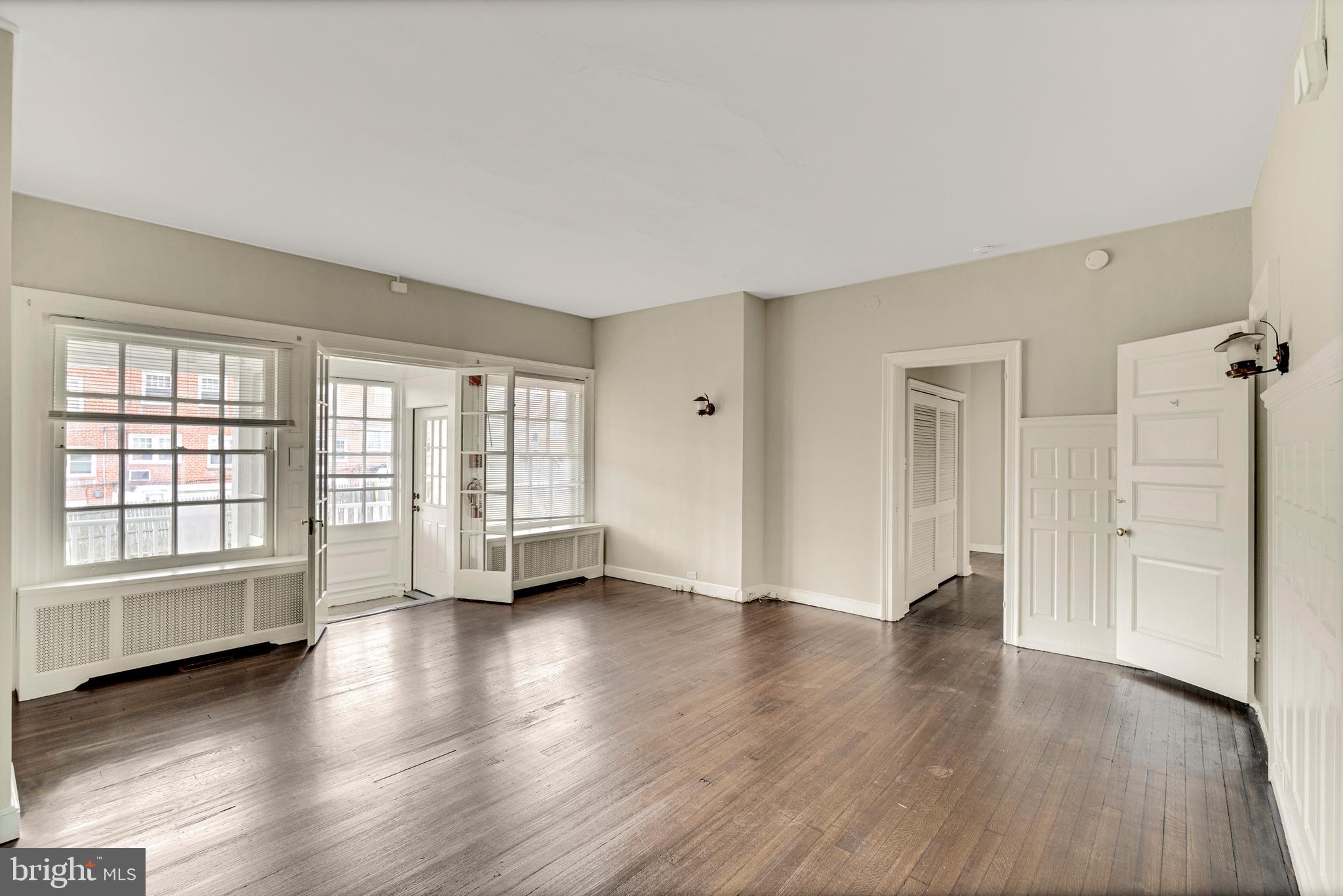 5608 Ridge AVENUE Unit: F1